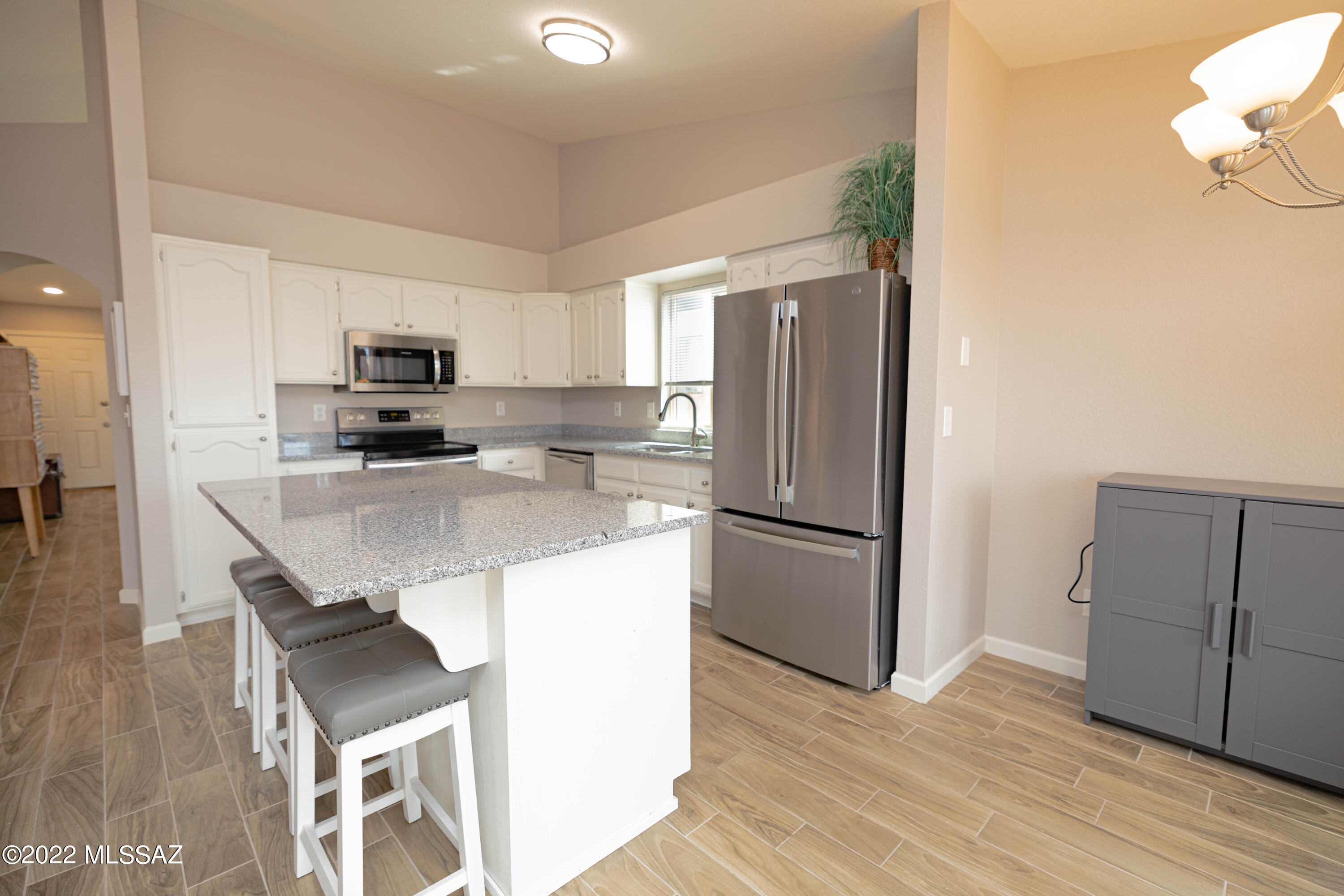 Linda Vista Terrace(1-102) - Residential