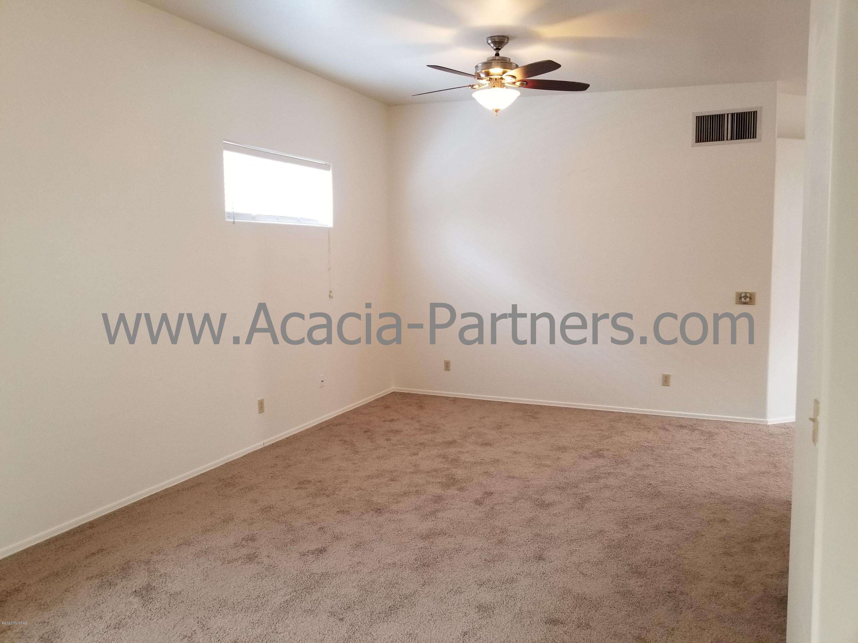 Rancho Esperero (1-343) - Residential Lease