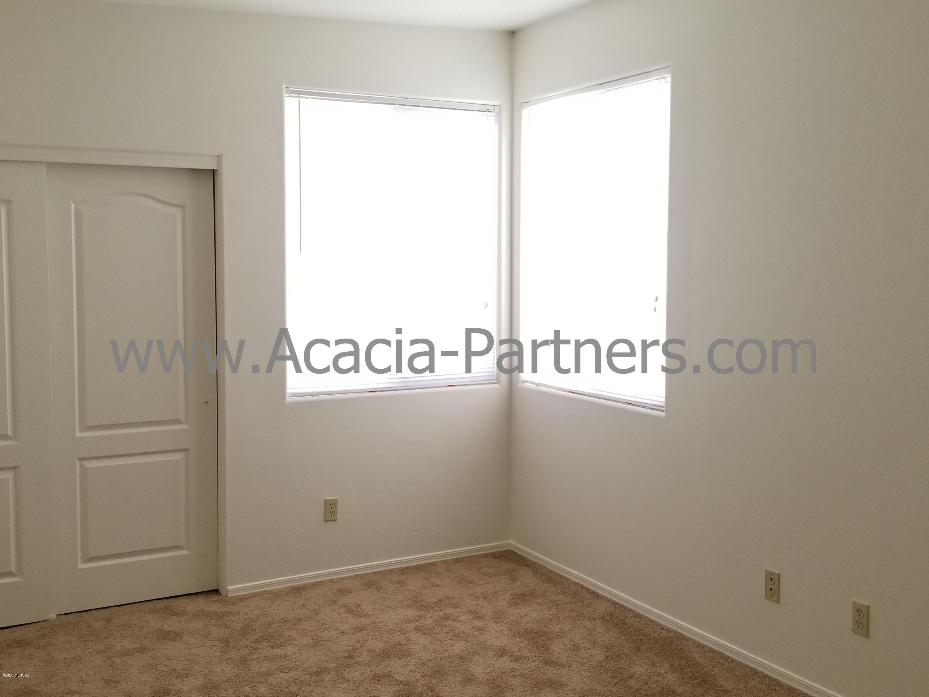 Rancho Esperero (1-343) - Residential Lease