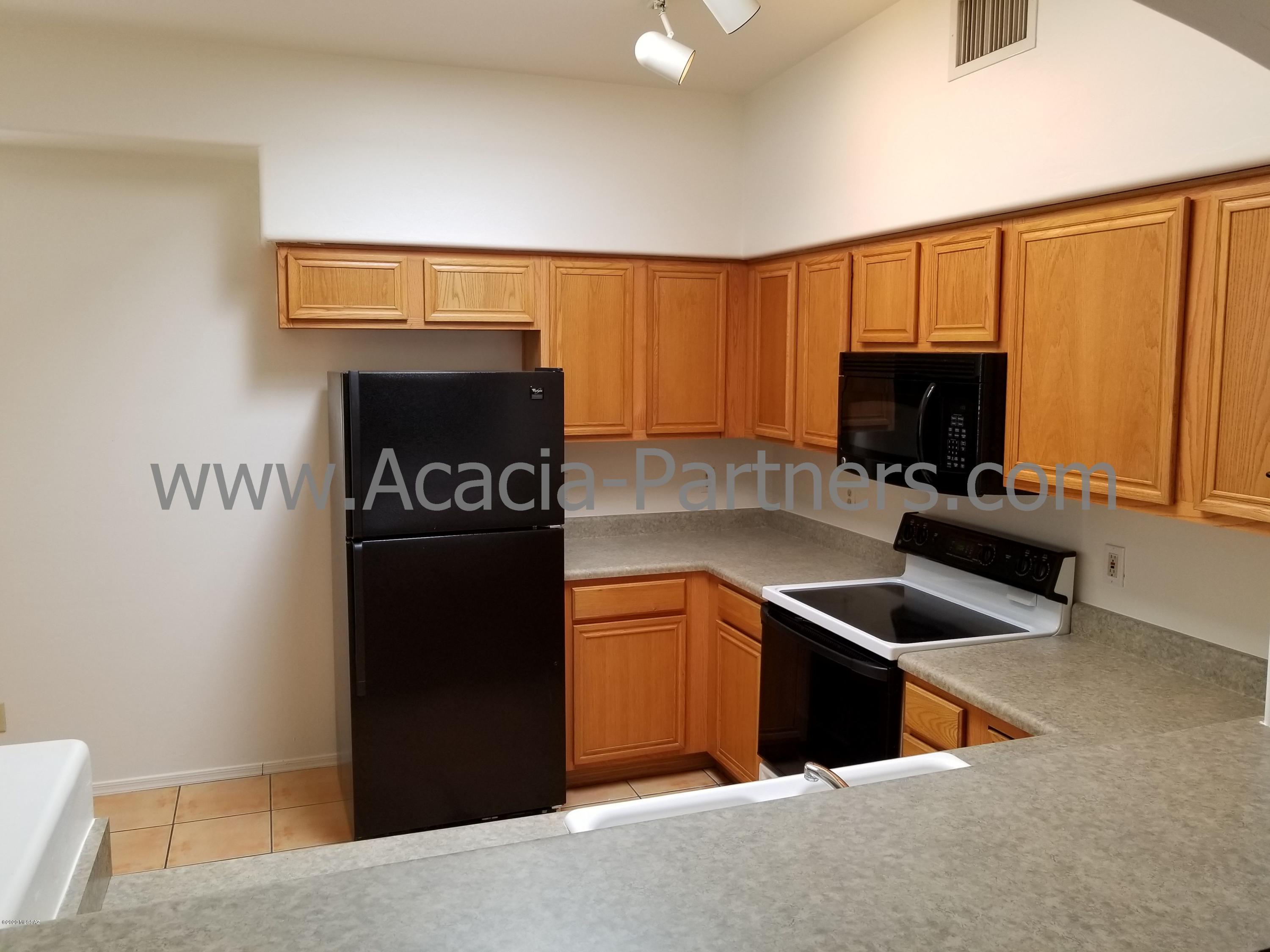 Rancho Esperero (1-343) - Residential Lease