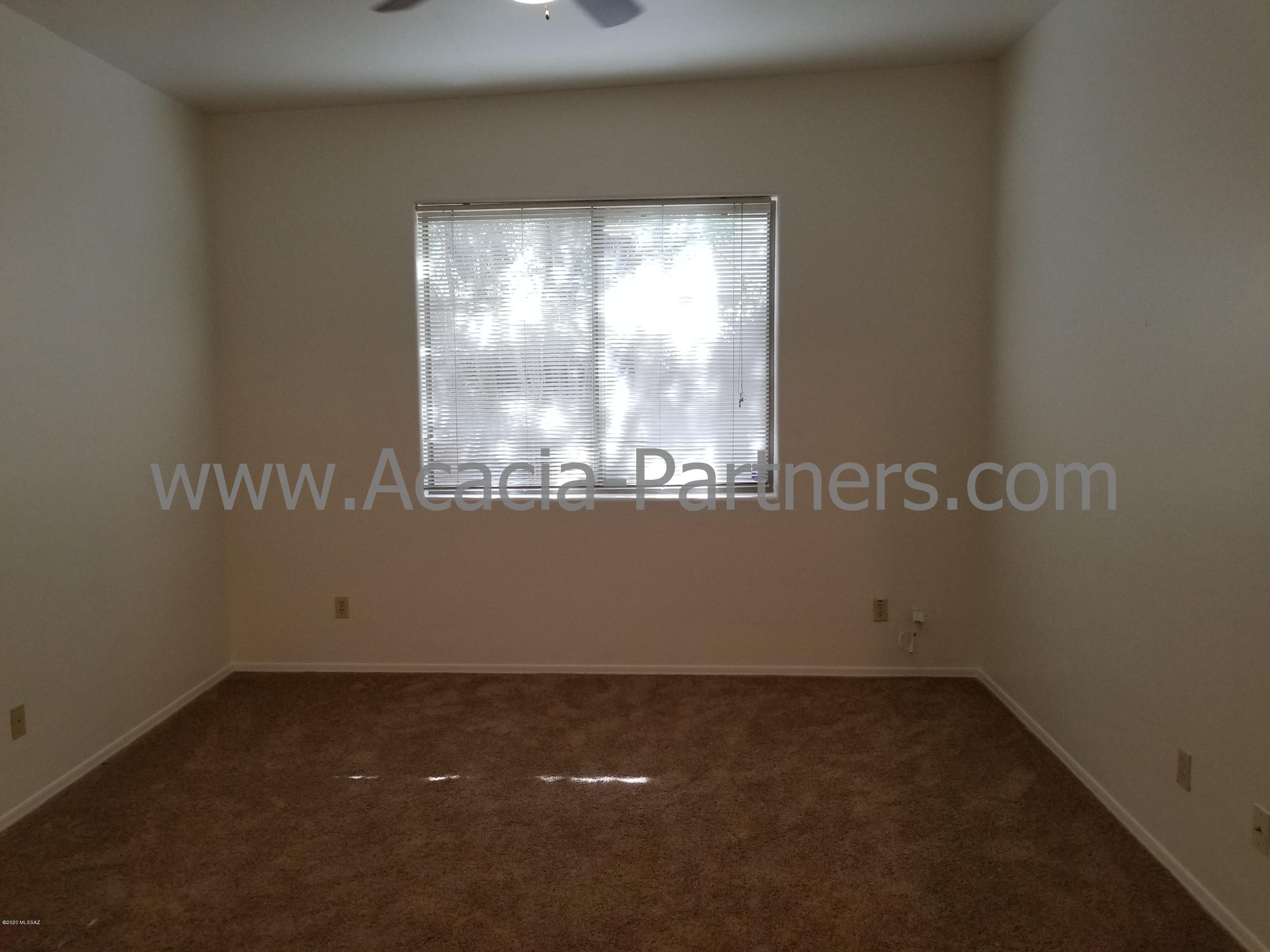 Rancho Esperero (1-343) - Residential Lease