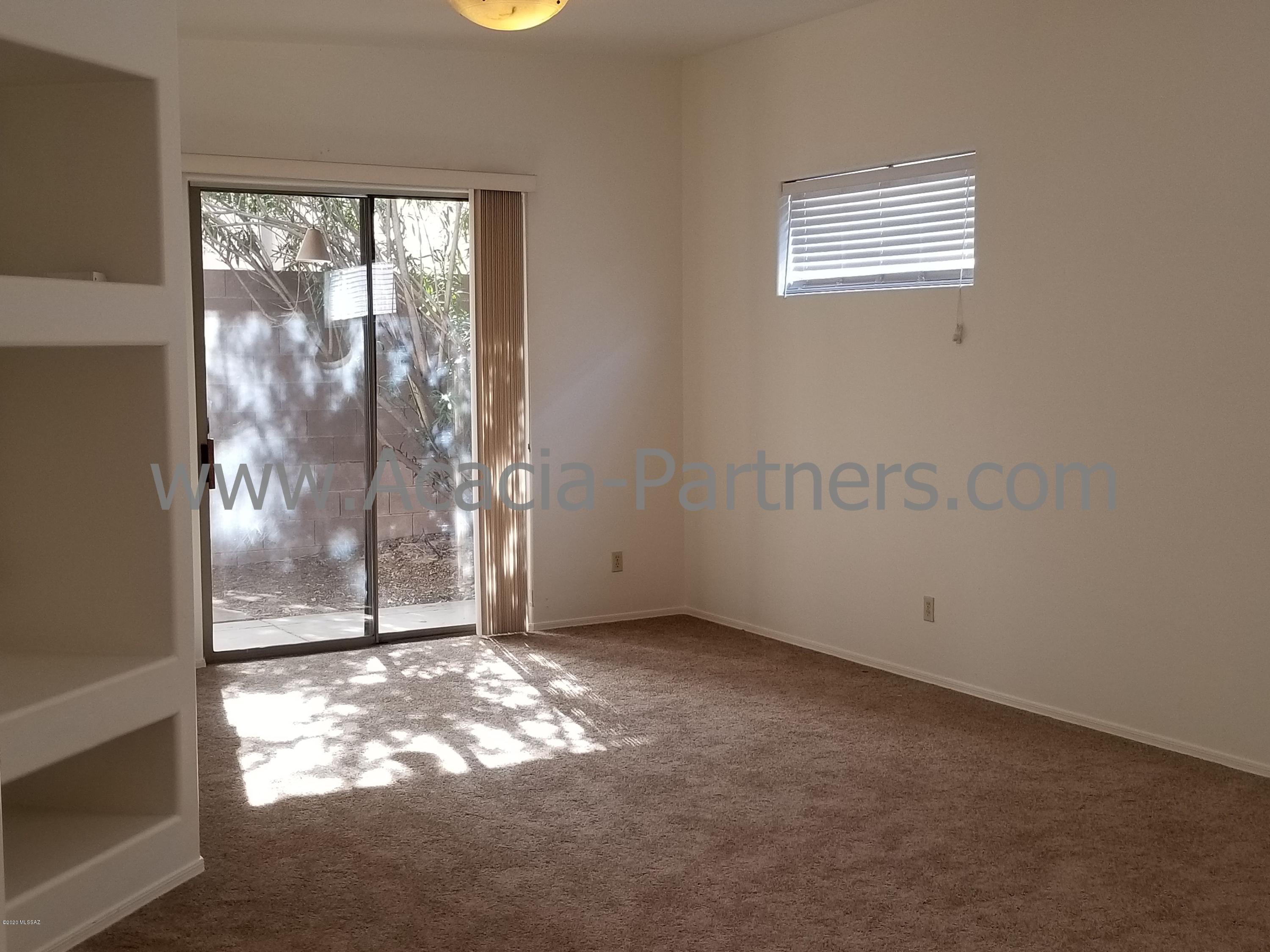 Rancho Esperero (1-343) - Residential Lease
