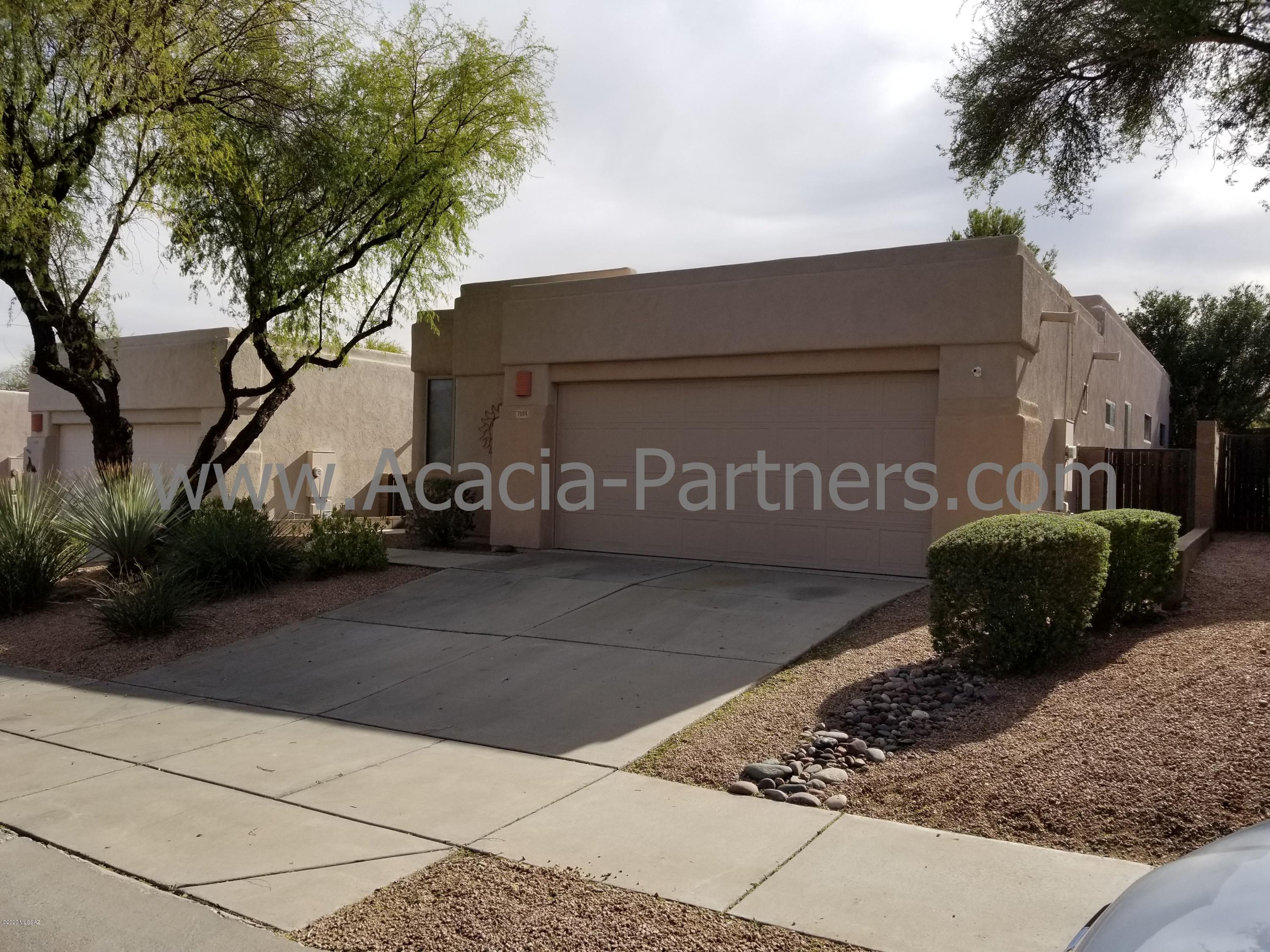 Rancho Esperero (1-343) - Residential Lease