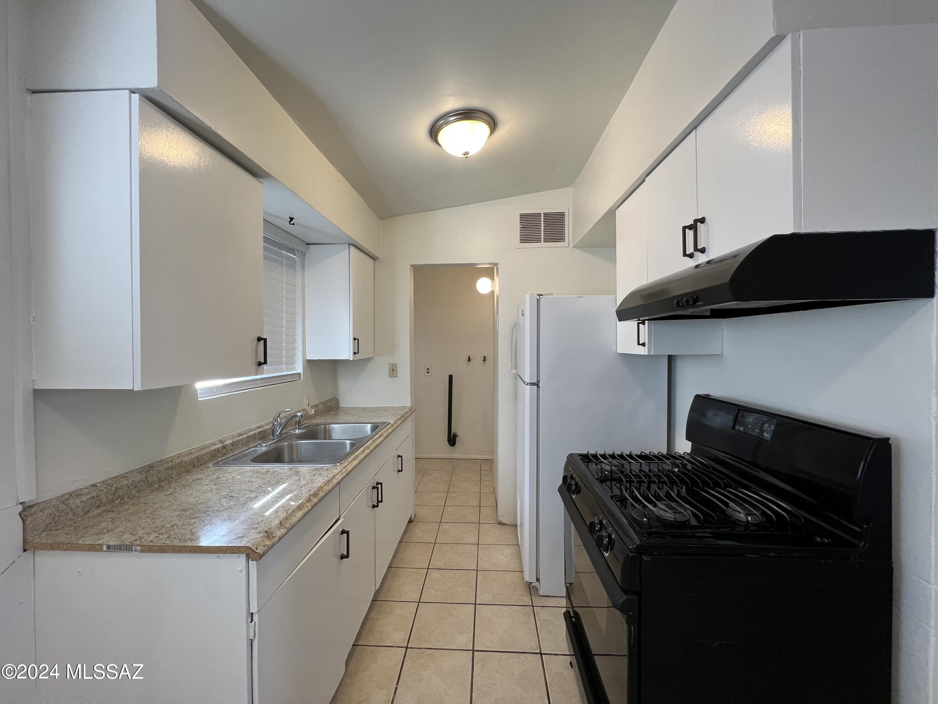 Menlo Park - Residential Lease