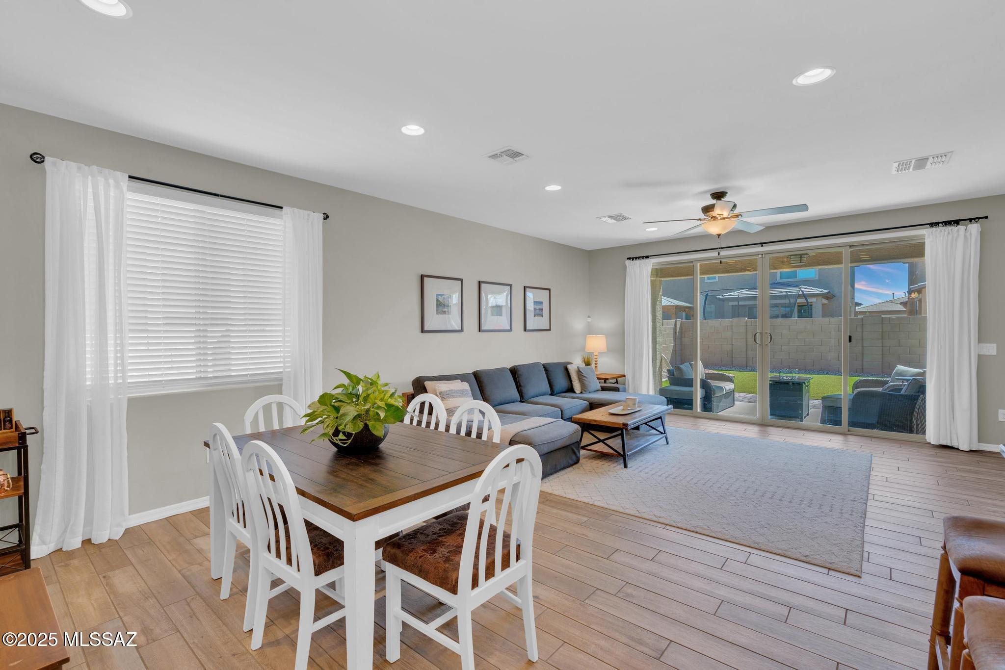 La Estancia De Tucson (1-330) - Residential