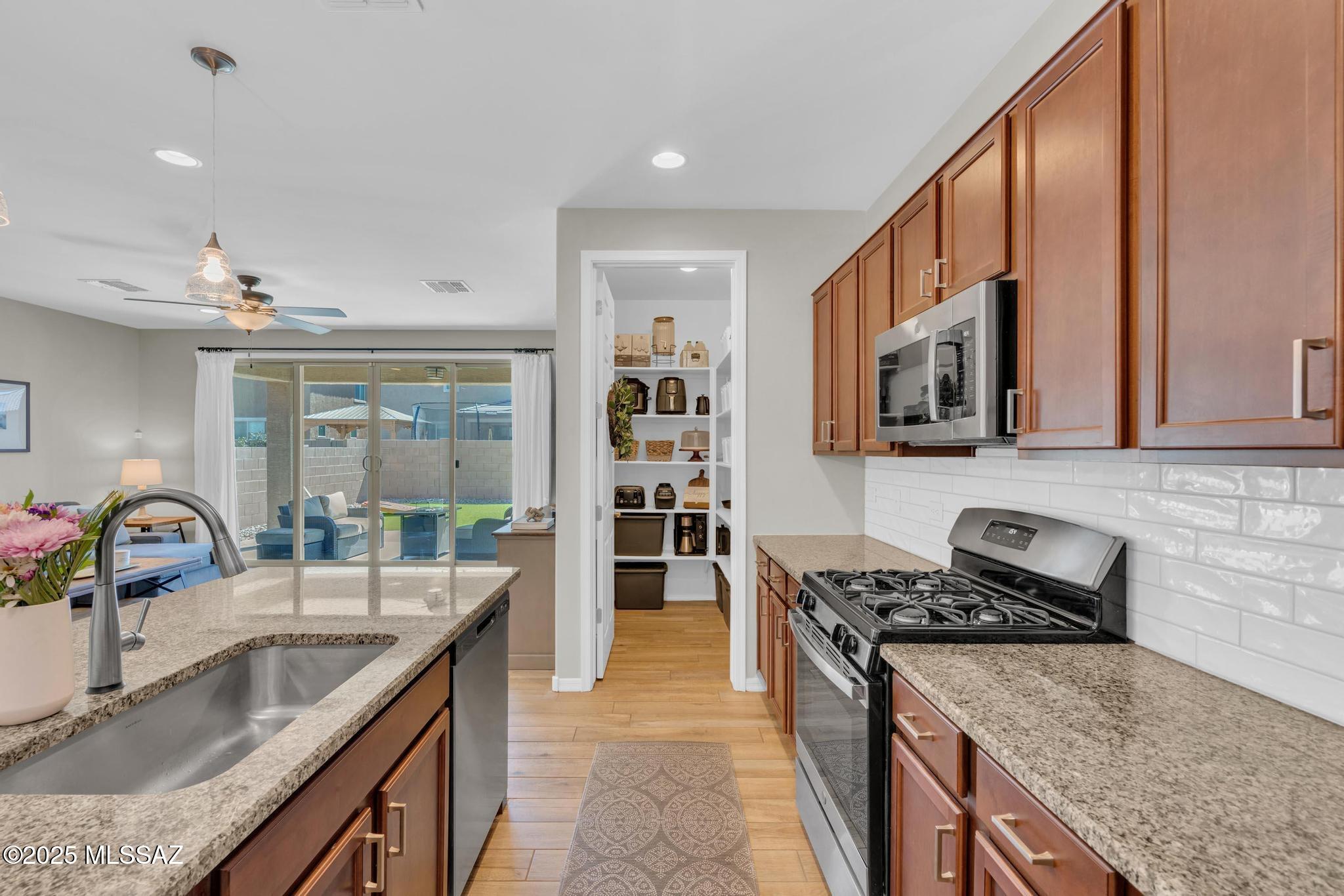 La Estancia De Tucson (1-330) - Residential
