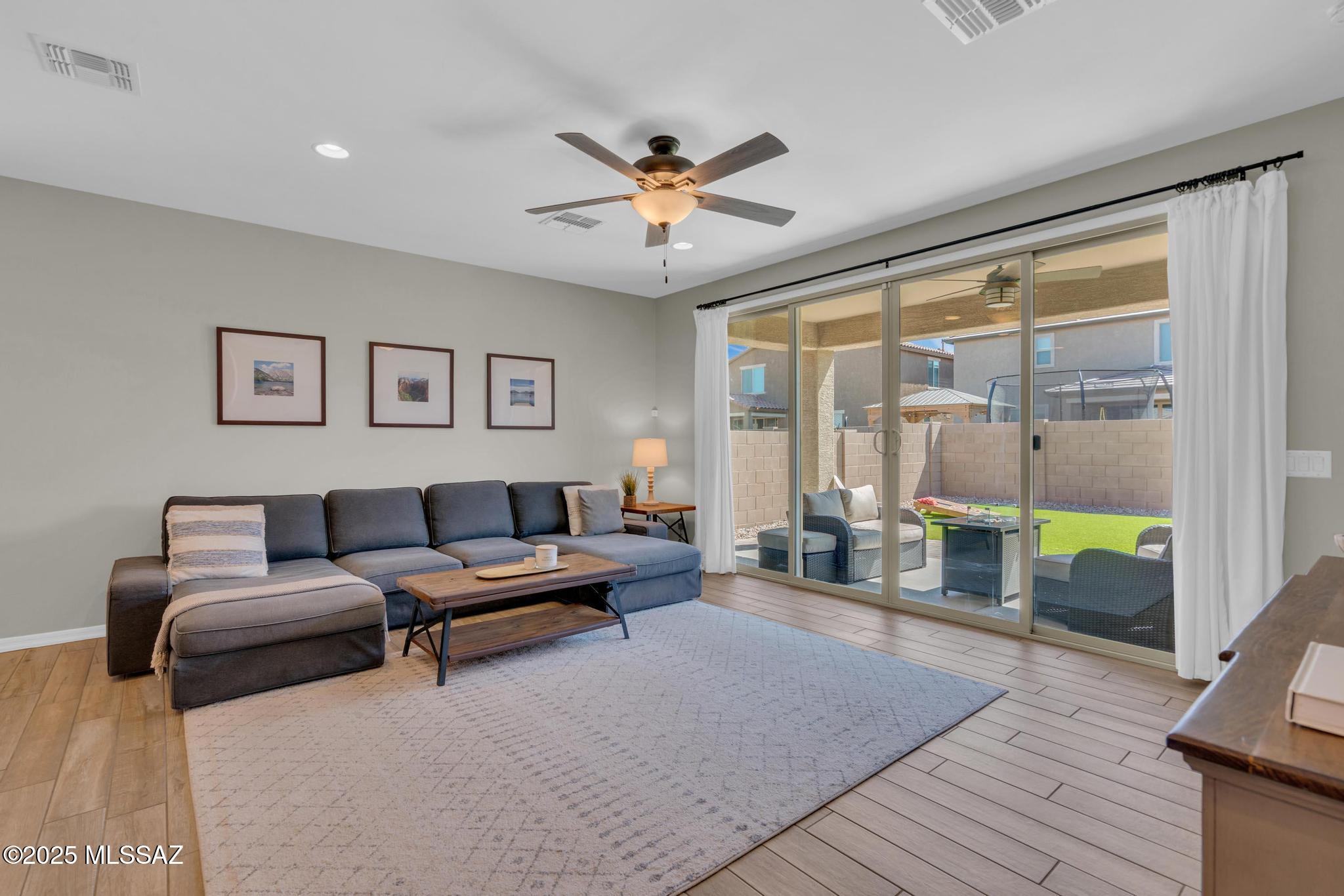 La Estancia De Tucson (1-330) - Residential