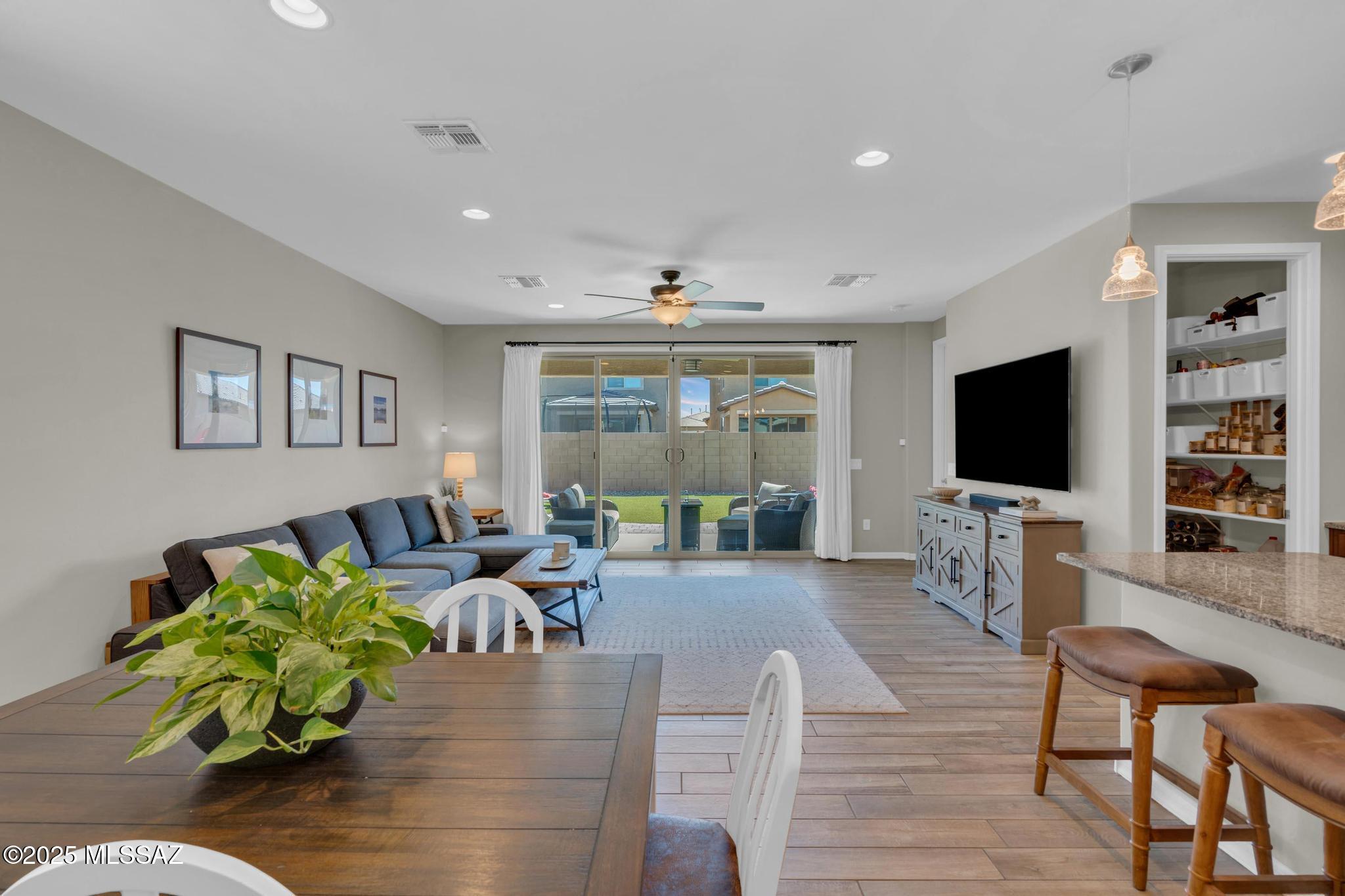 La Estancia De Tucson (1-330) - Residential