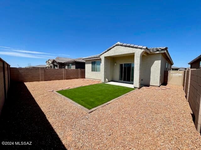 Valencia Crossing - Residential Lease