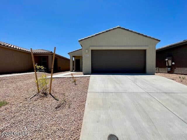 Valencia Crossing - Residential Lease