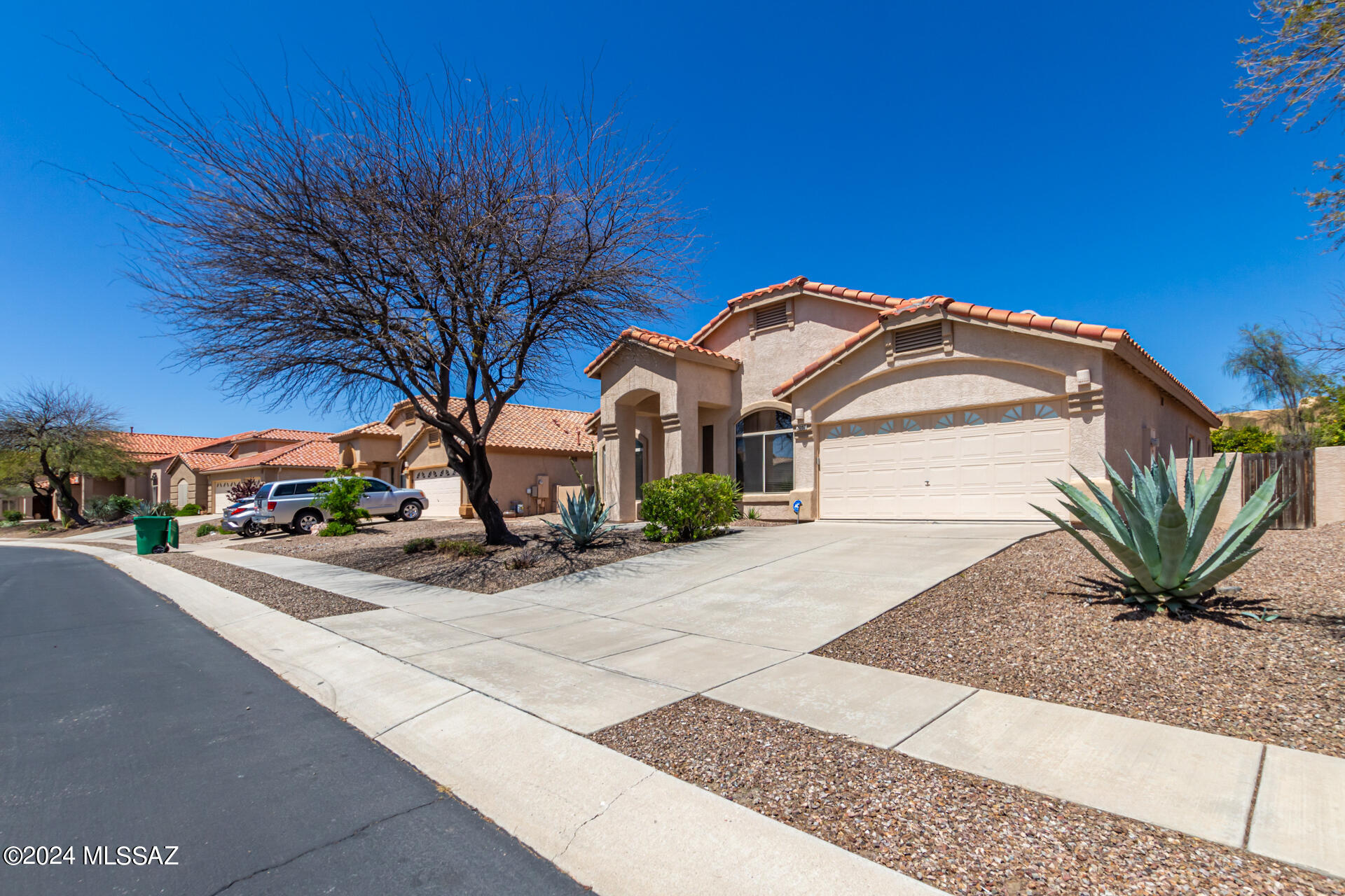 La Cholla Estates (1-94) - Residential