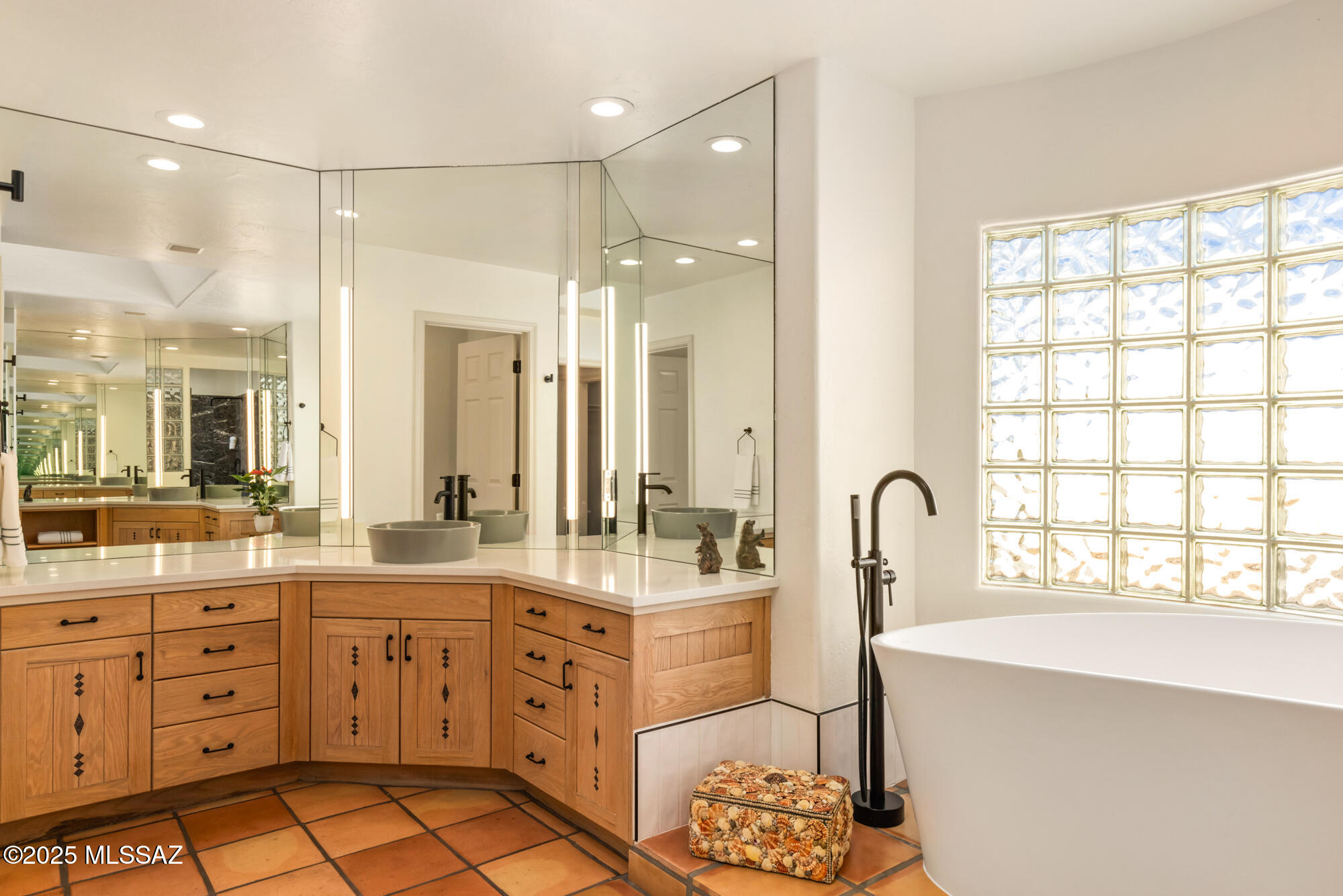 Sunset Hills Estates (2-18) - Residential