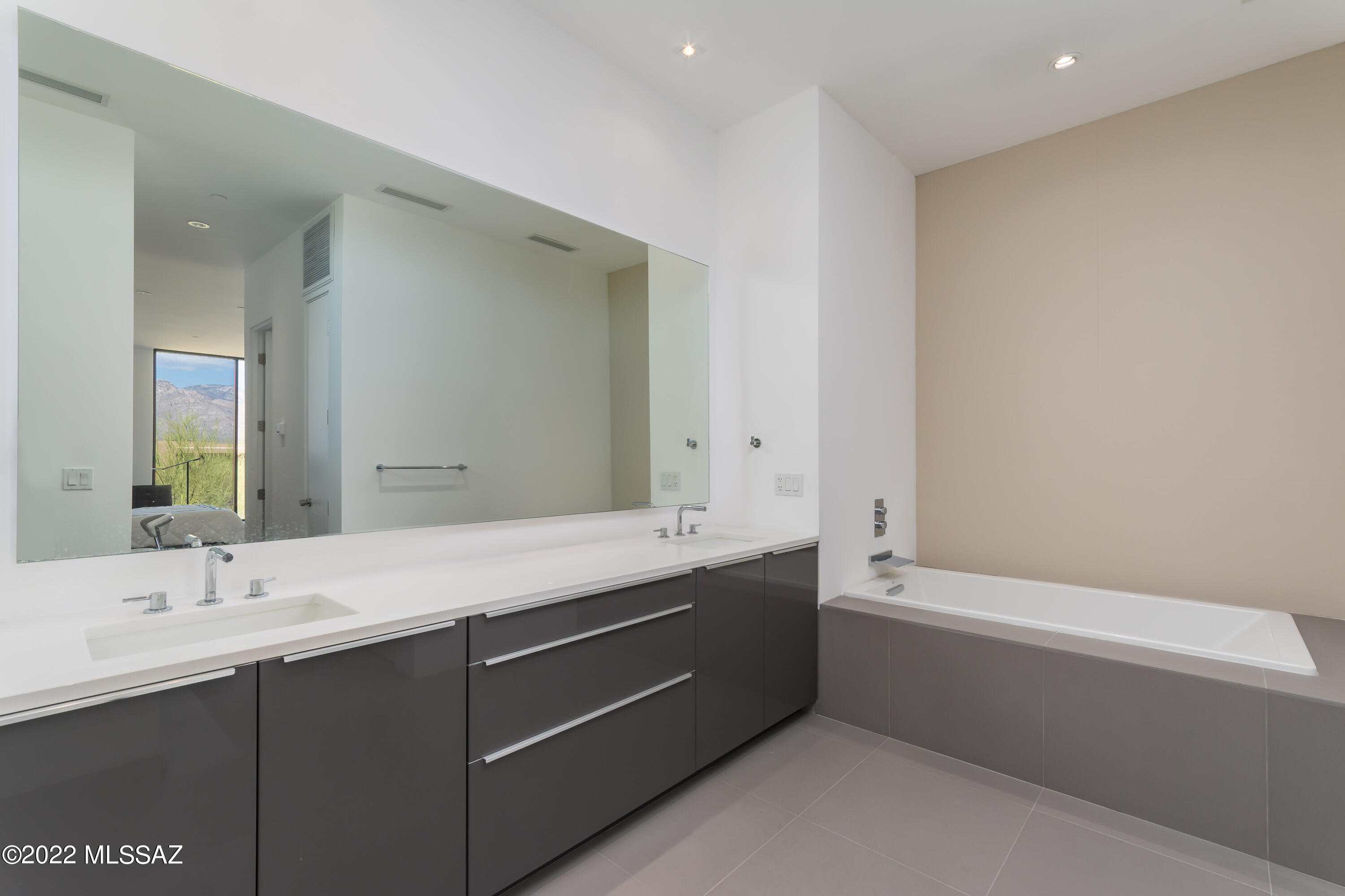 Canada Hills Est Phase ll (42-130) - Residential
