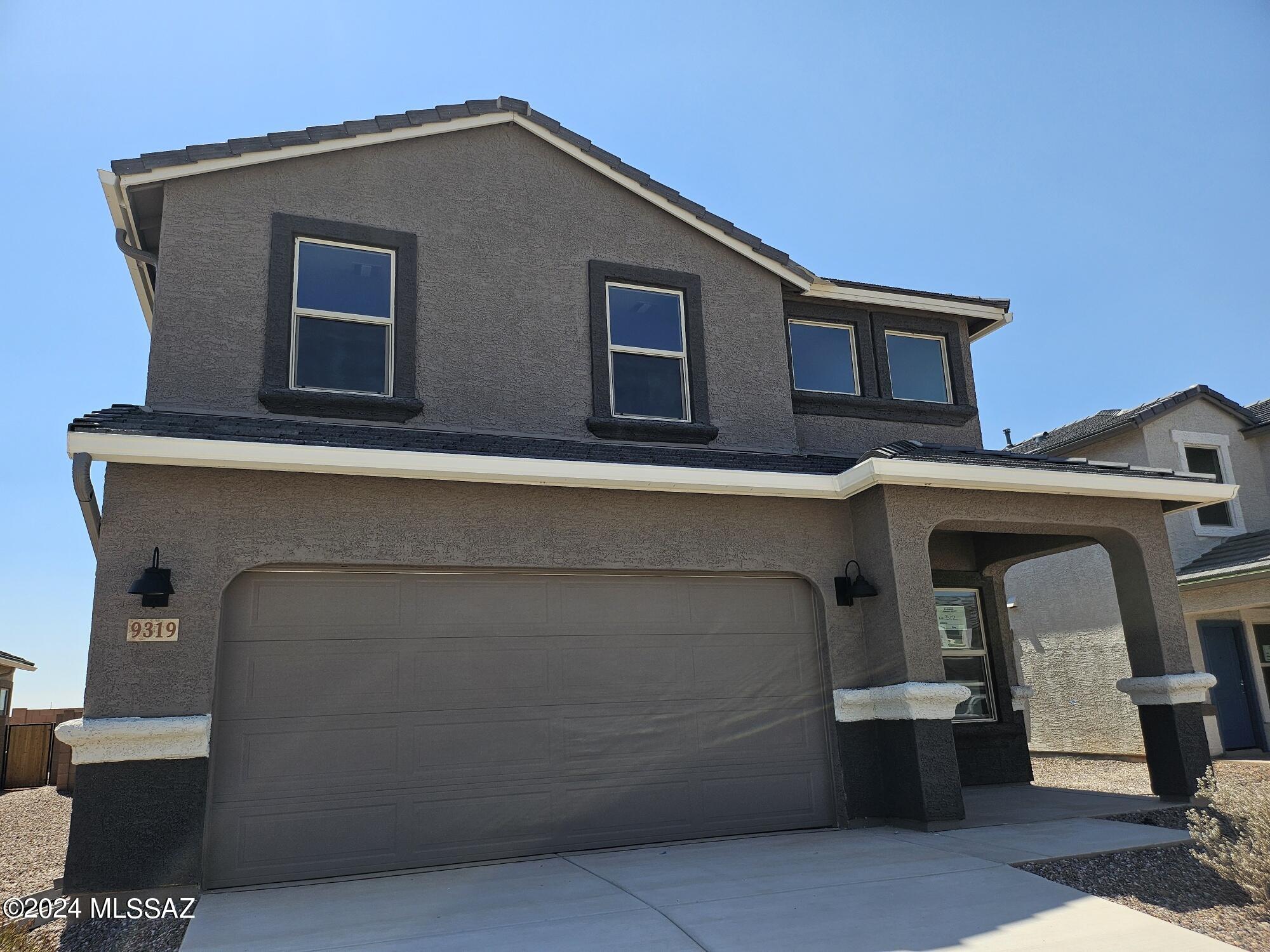 Saguaro Bloom SQ20180540069 - Residential