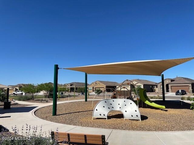 Saguaro Bloom SQ20180540069 - Residential