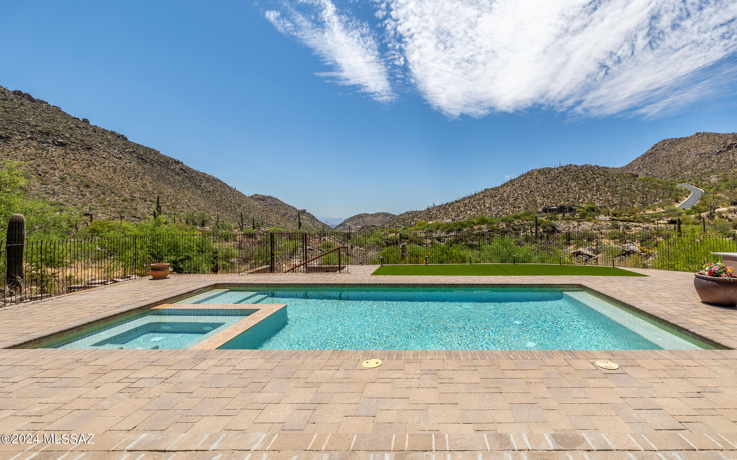 Canyon Pass At Dove Mountain - Residential