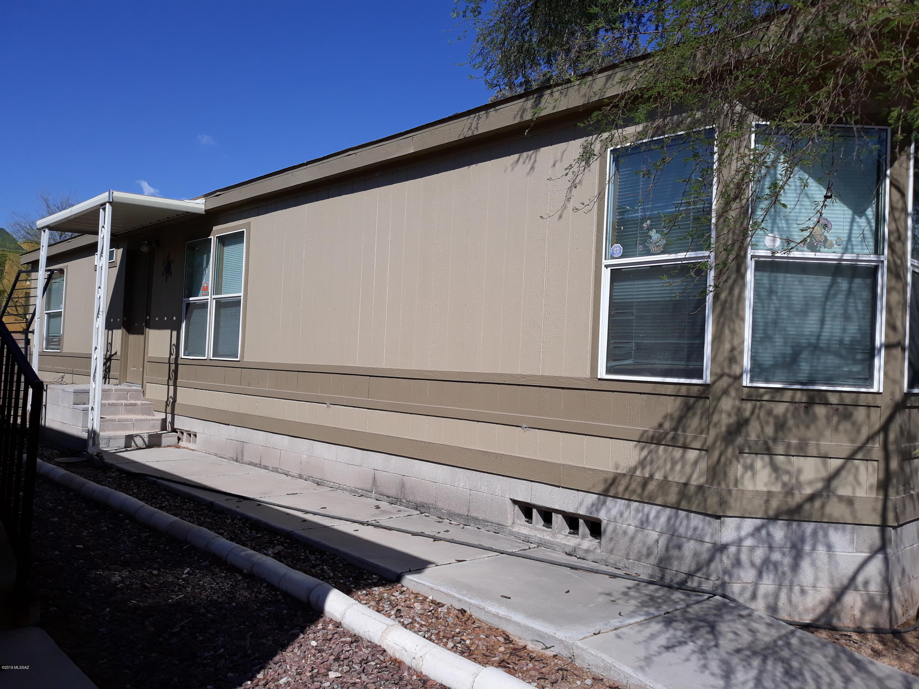 Country Club Terrace (1-108) - Residential
