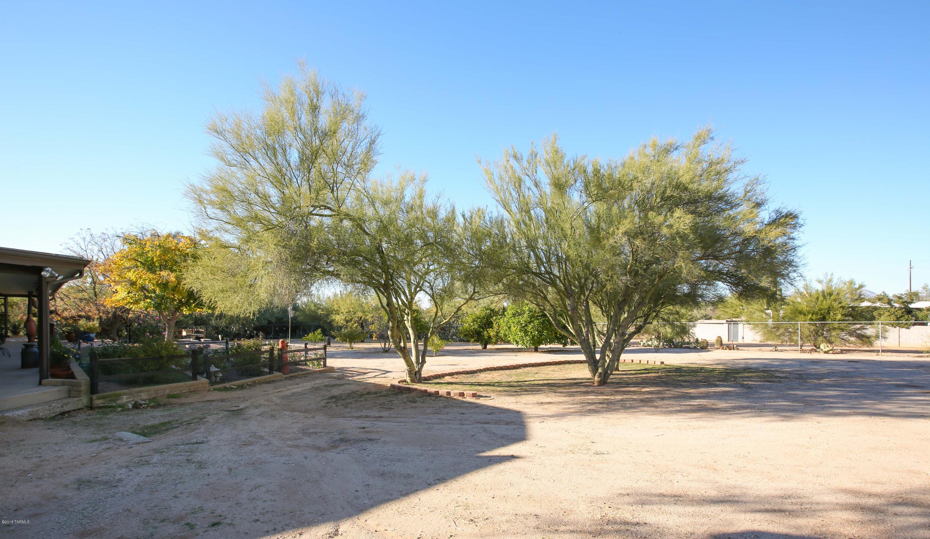 Casas Adobes West (1-220) - Residential