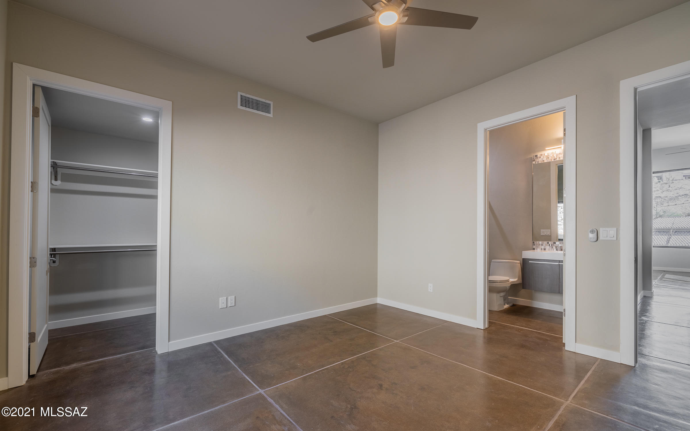 Sabino Mountain (1-290) - Residential