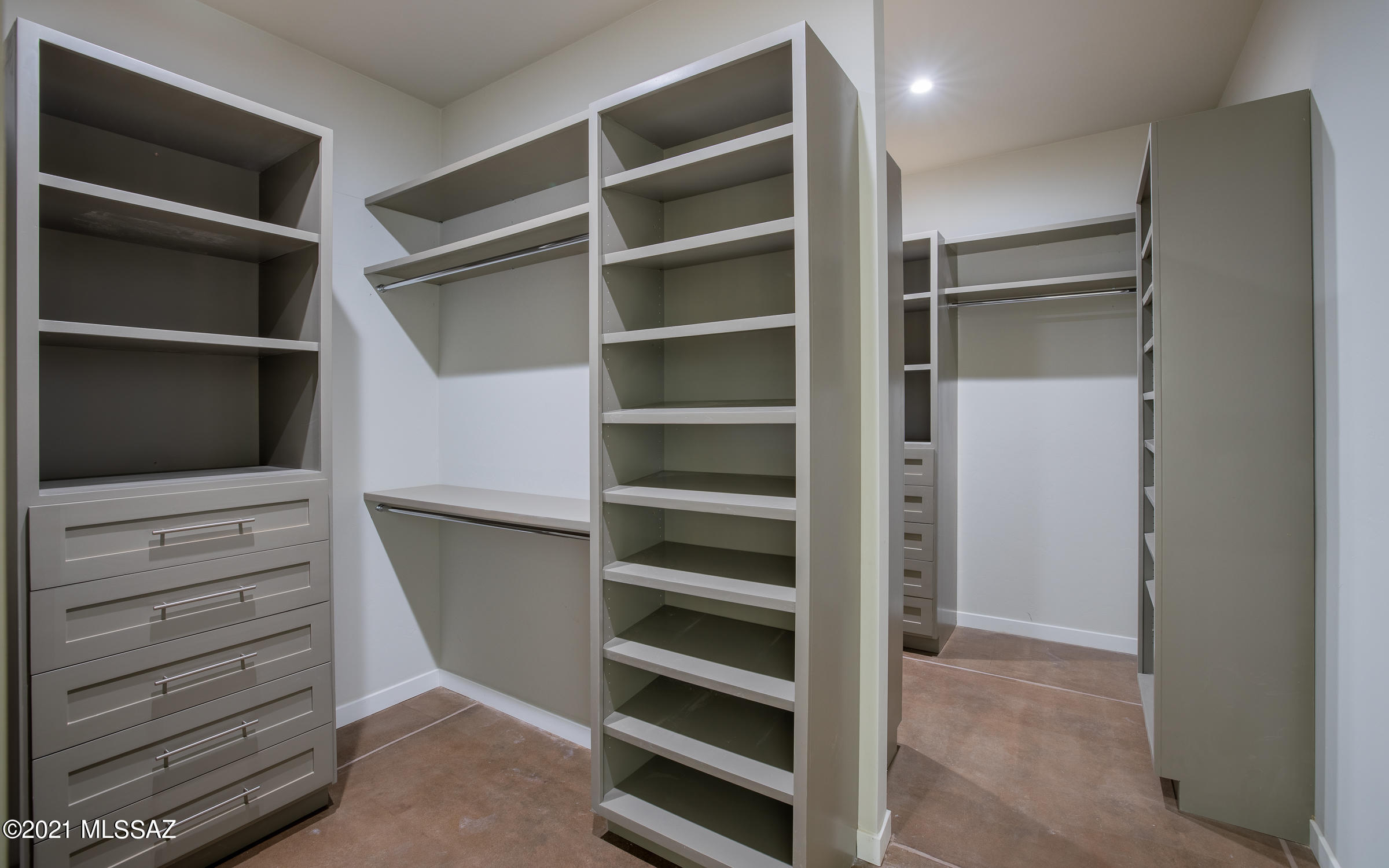 Sabino Mountain (1-290) - Residential