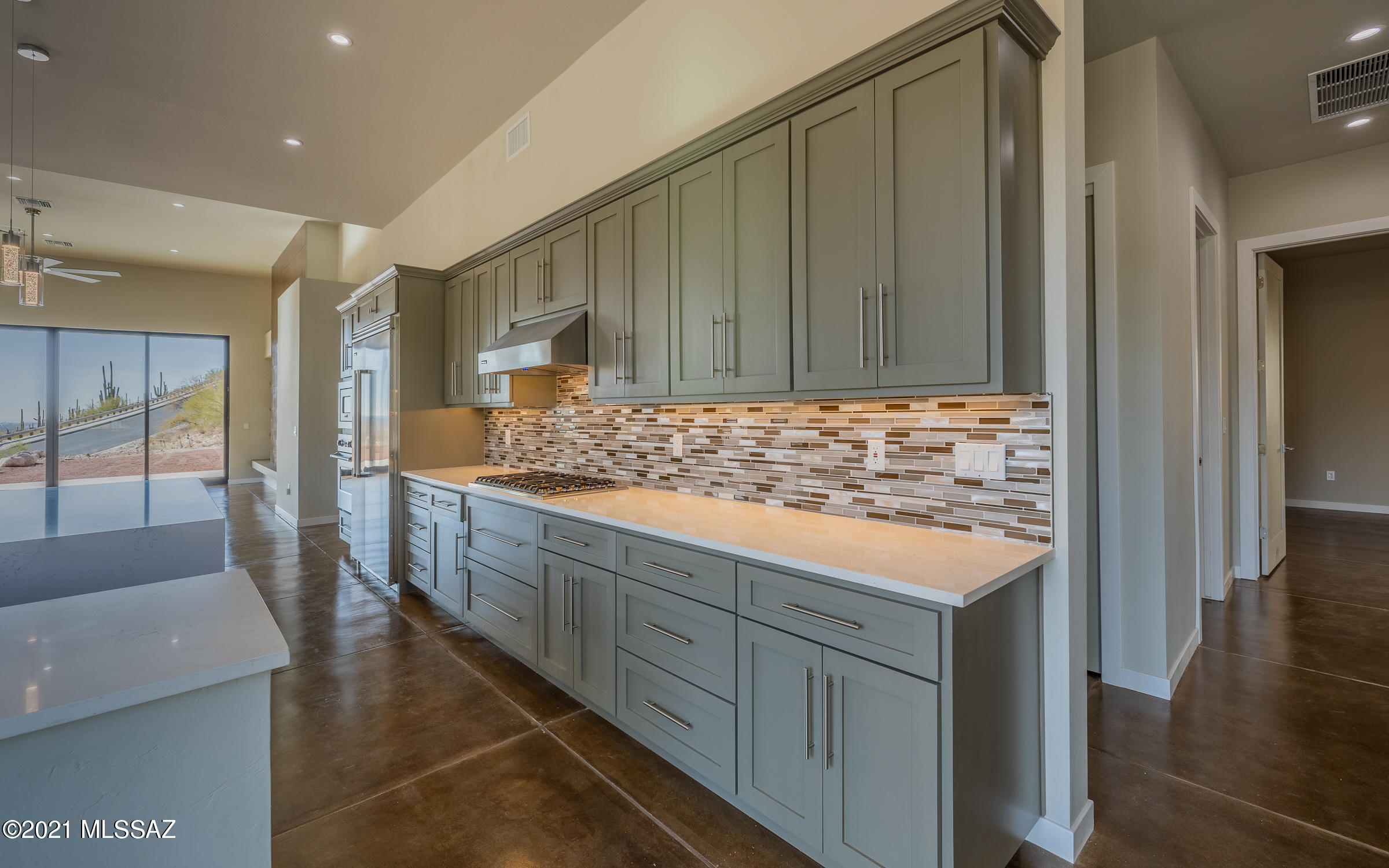 Sabino Mountain (1-290) - Residential