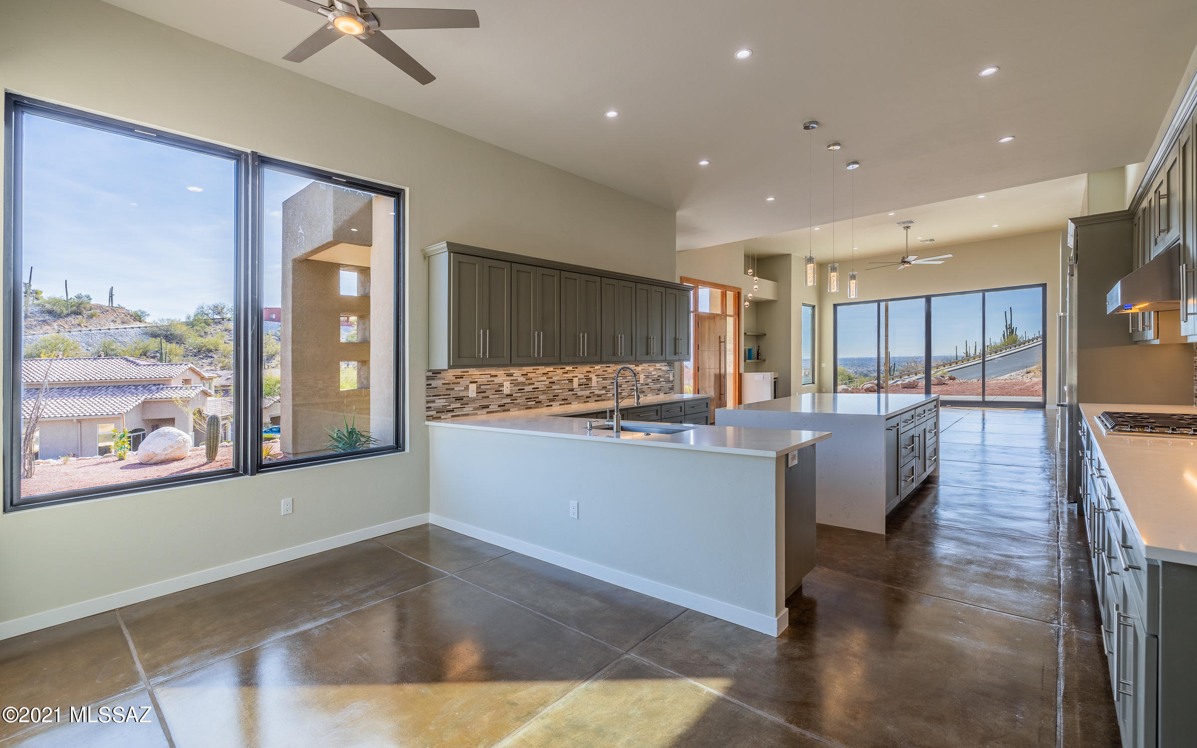 Sabino Mountain (1-290) - Residential