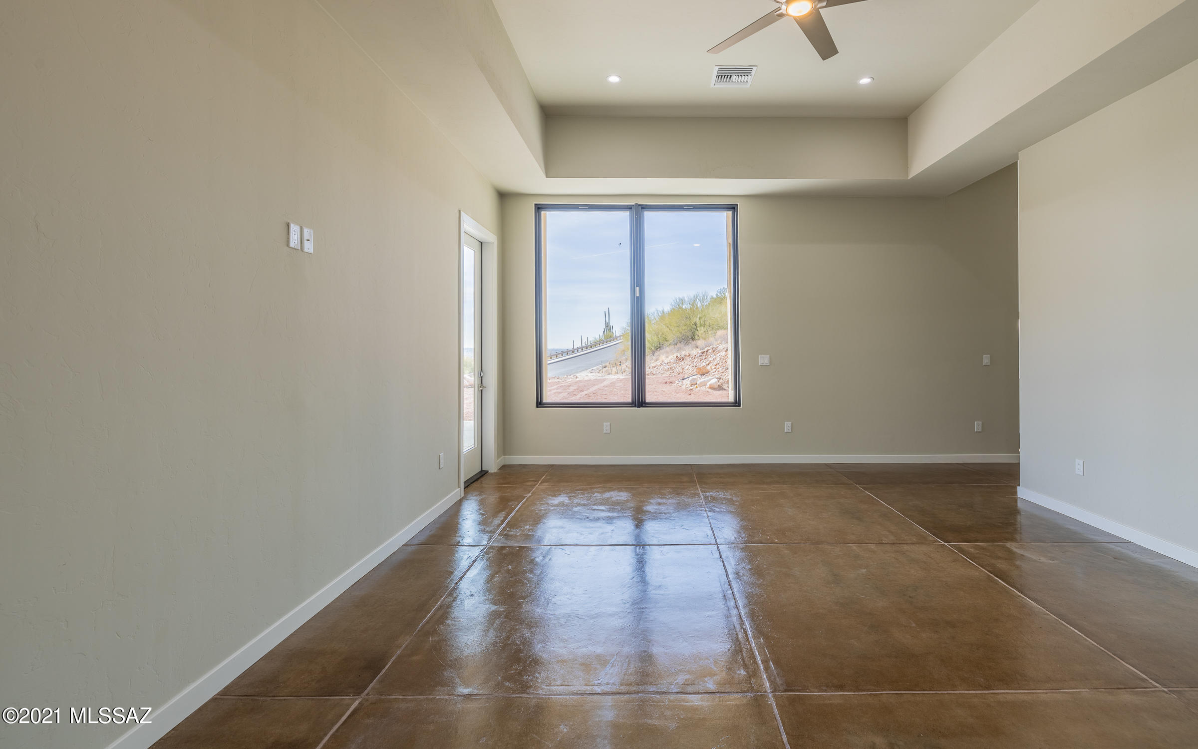 Sabino Mountain (1-290) - Residential