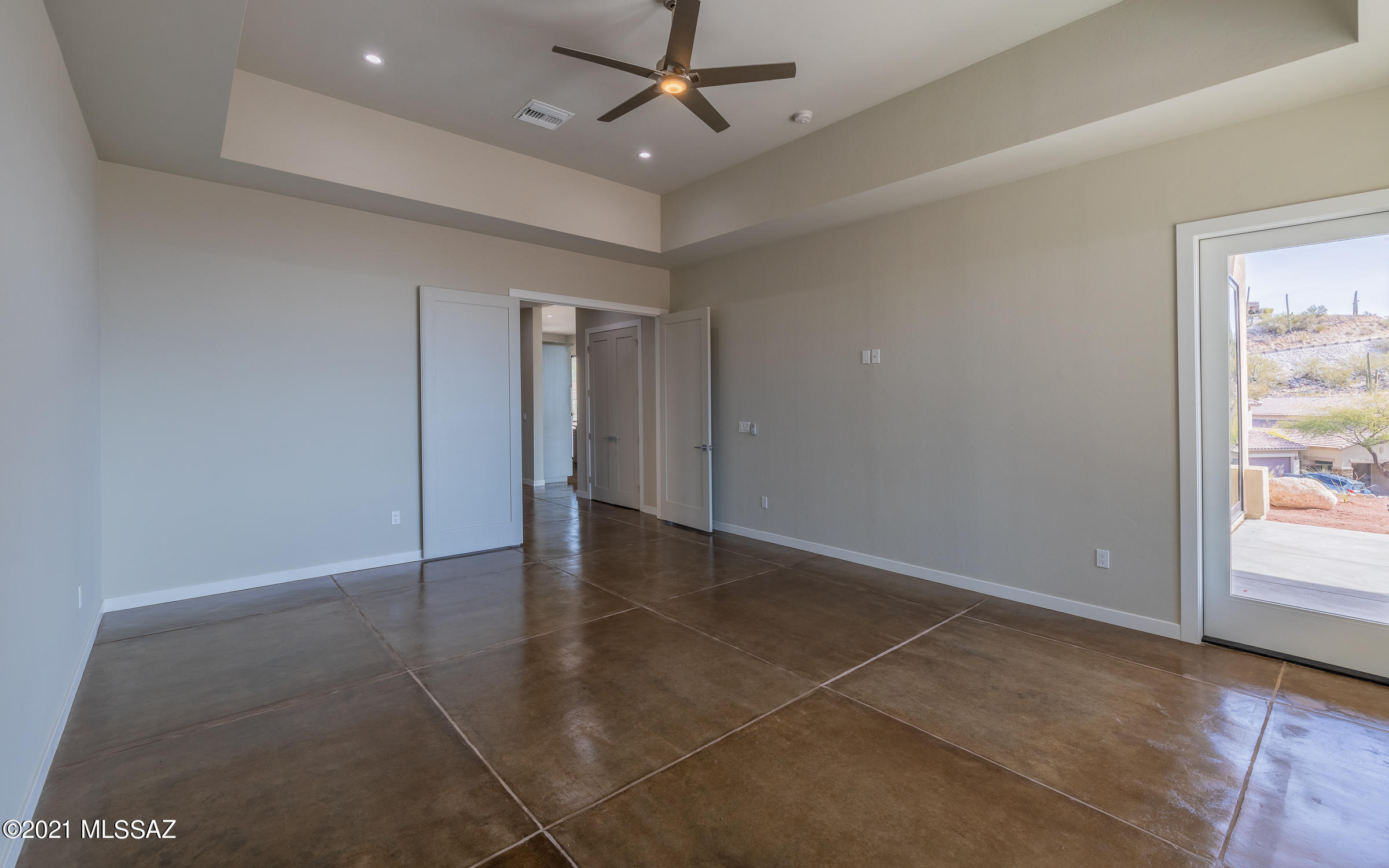 Sabino Mountain (1-290) - Residential