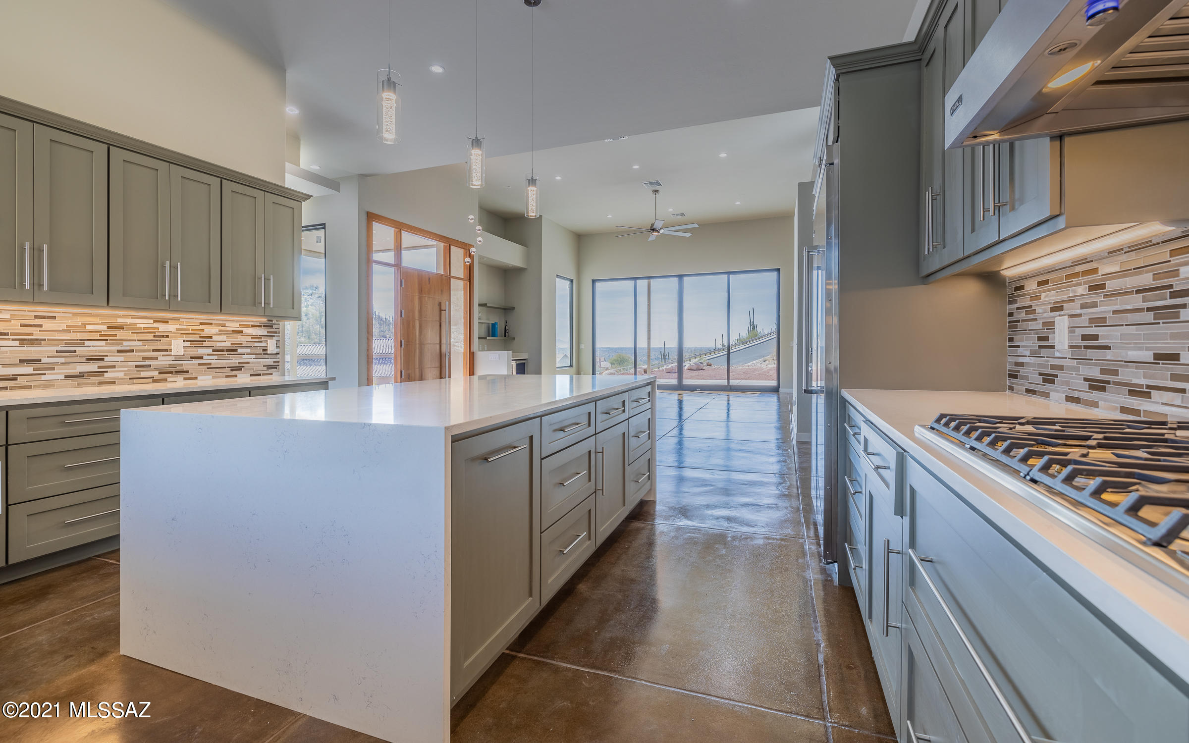 Sabino Mountain (1-290) - Residential