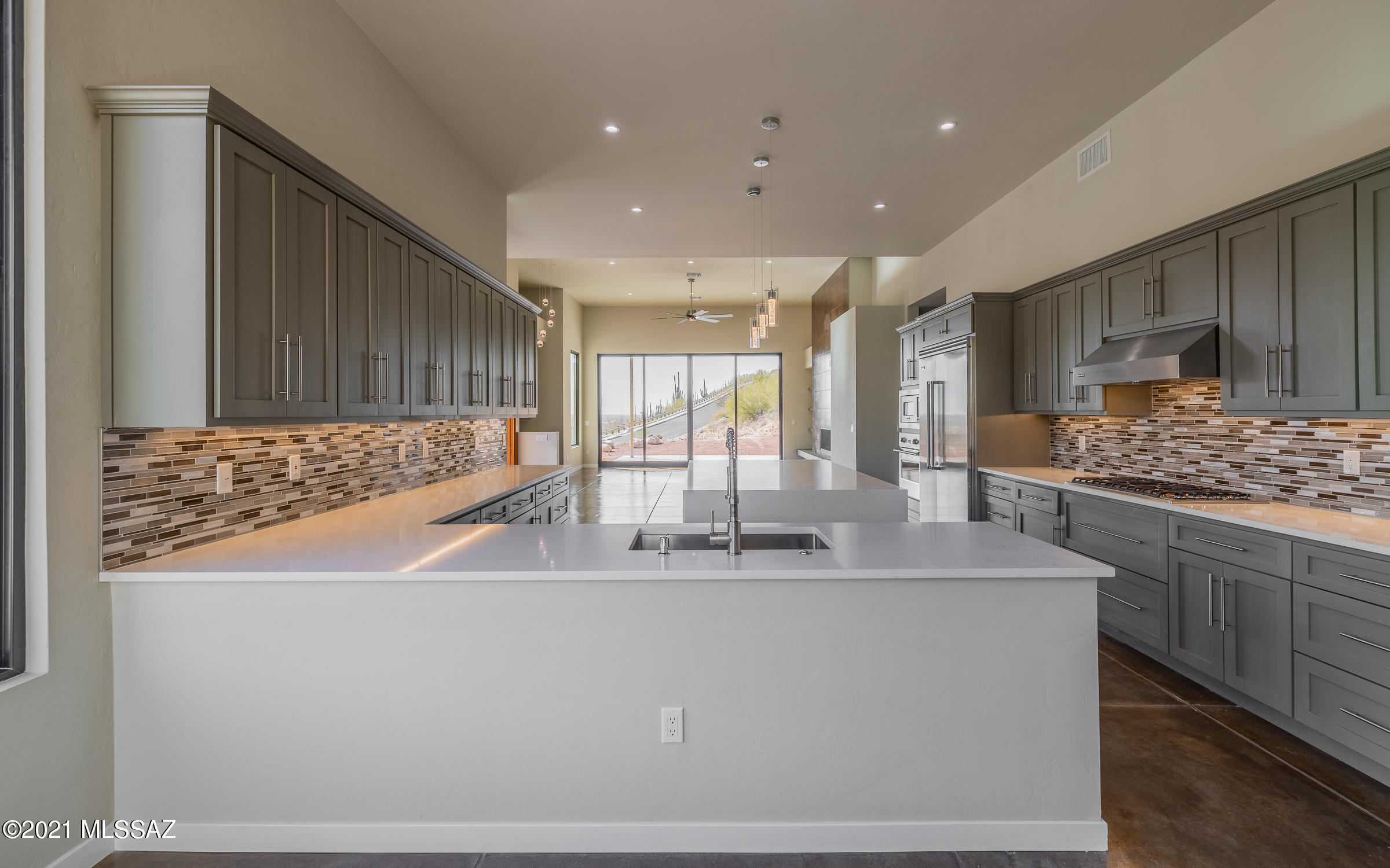 Sabino Mountain (1-290) - Residential