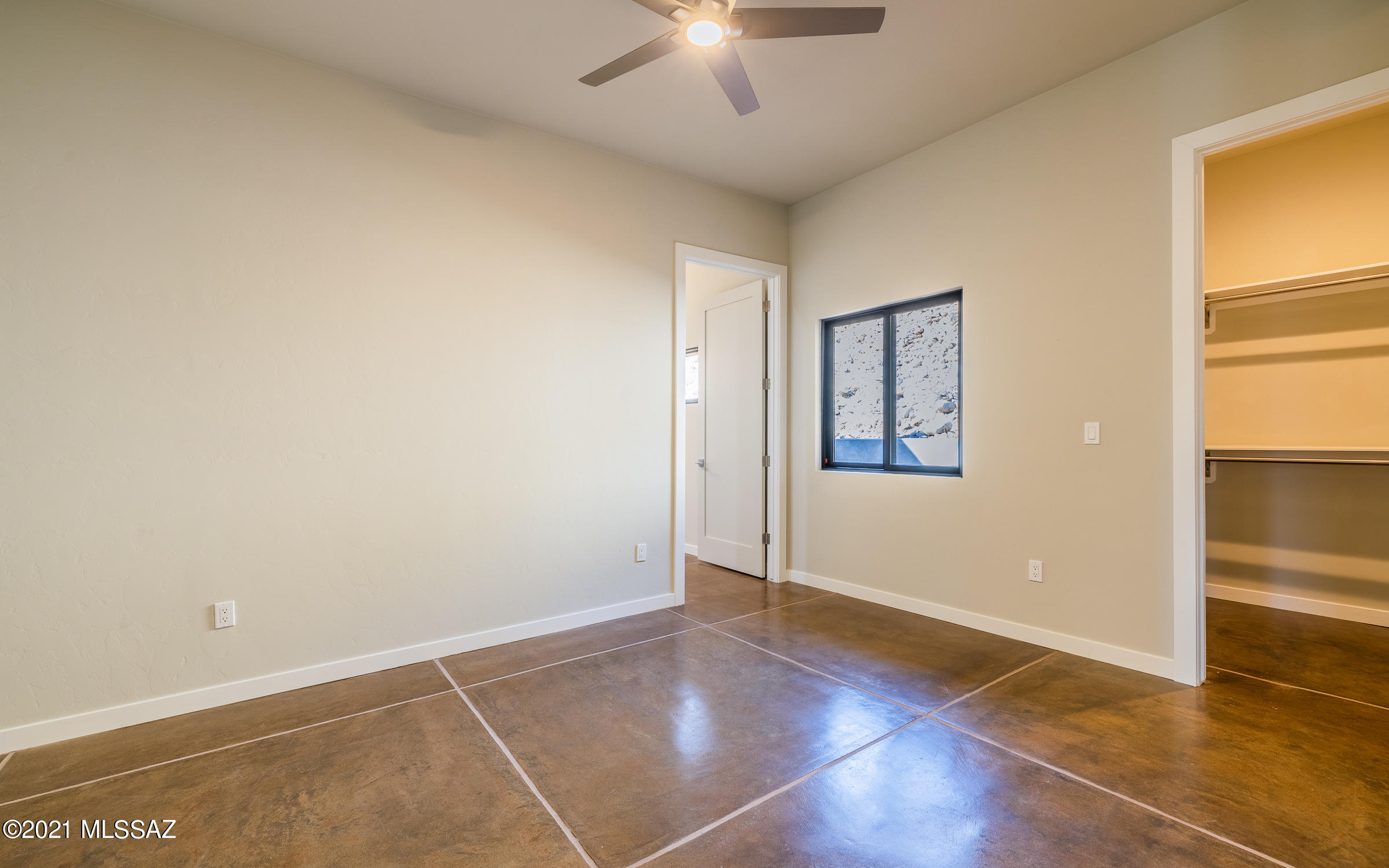 Sabino Mountain (1-290) - Residential