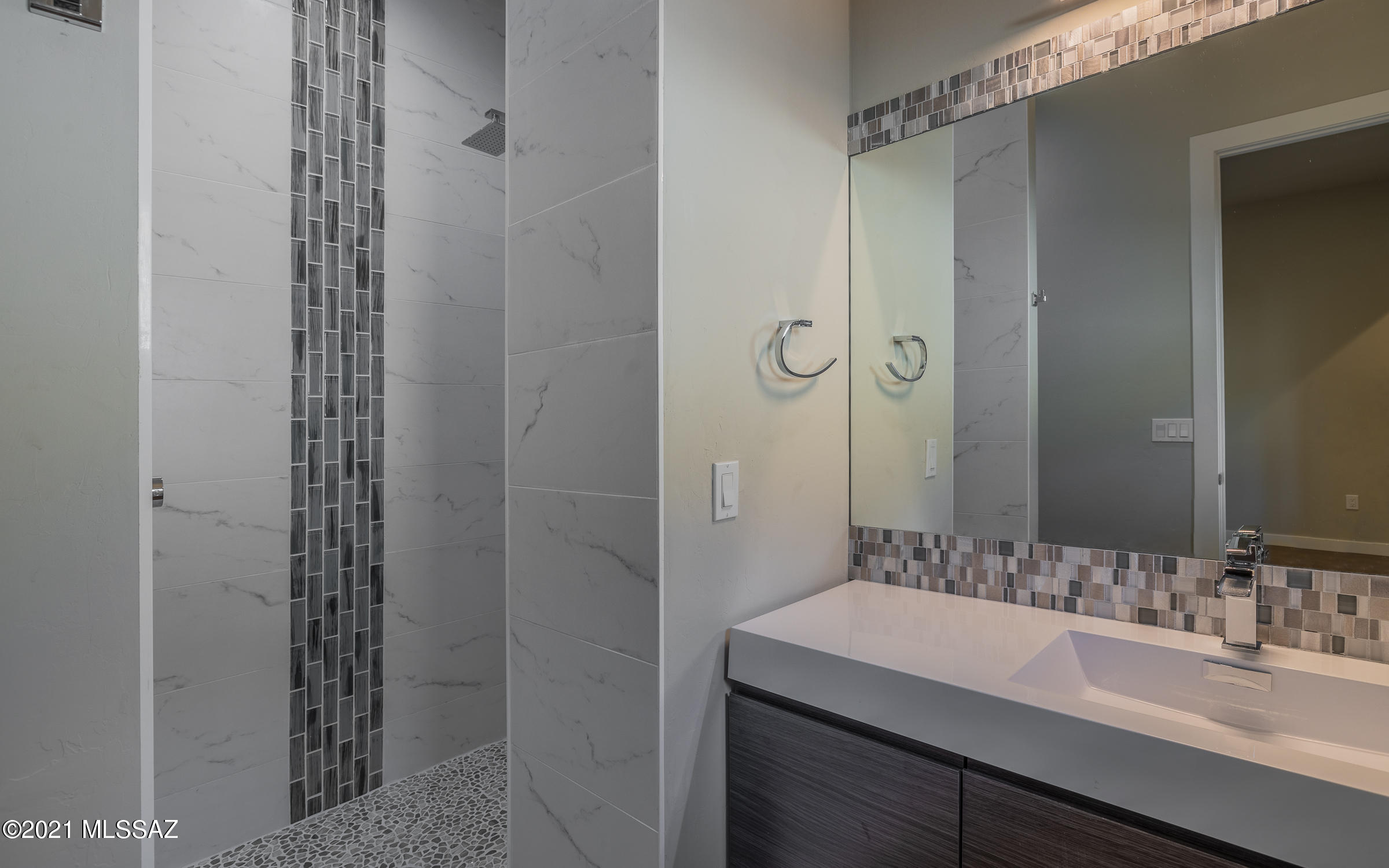 Sabino Mountain (1-290) - Residential