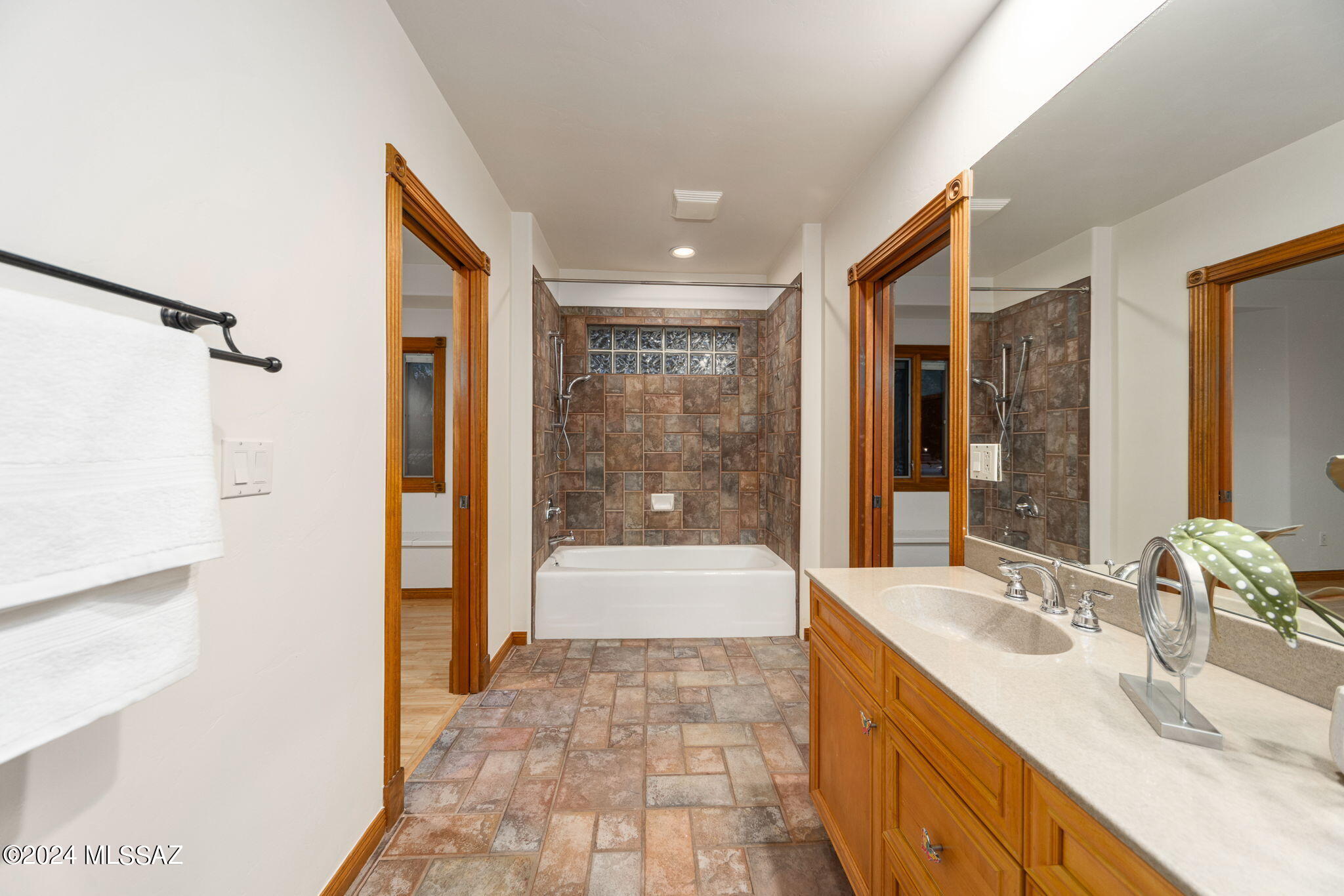 Country Club Estates NO. 1 - Residential