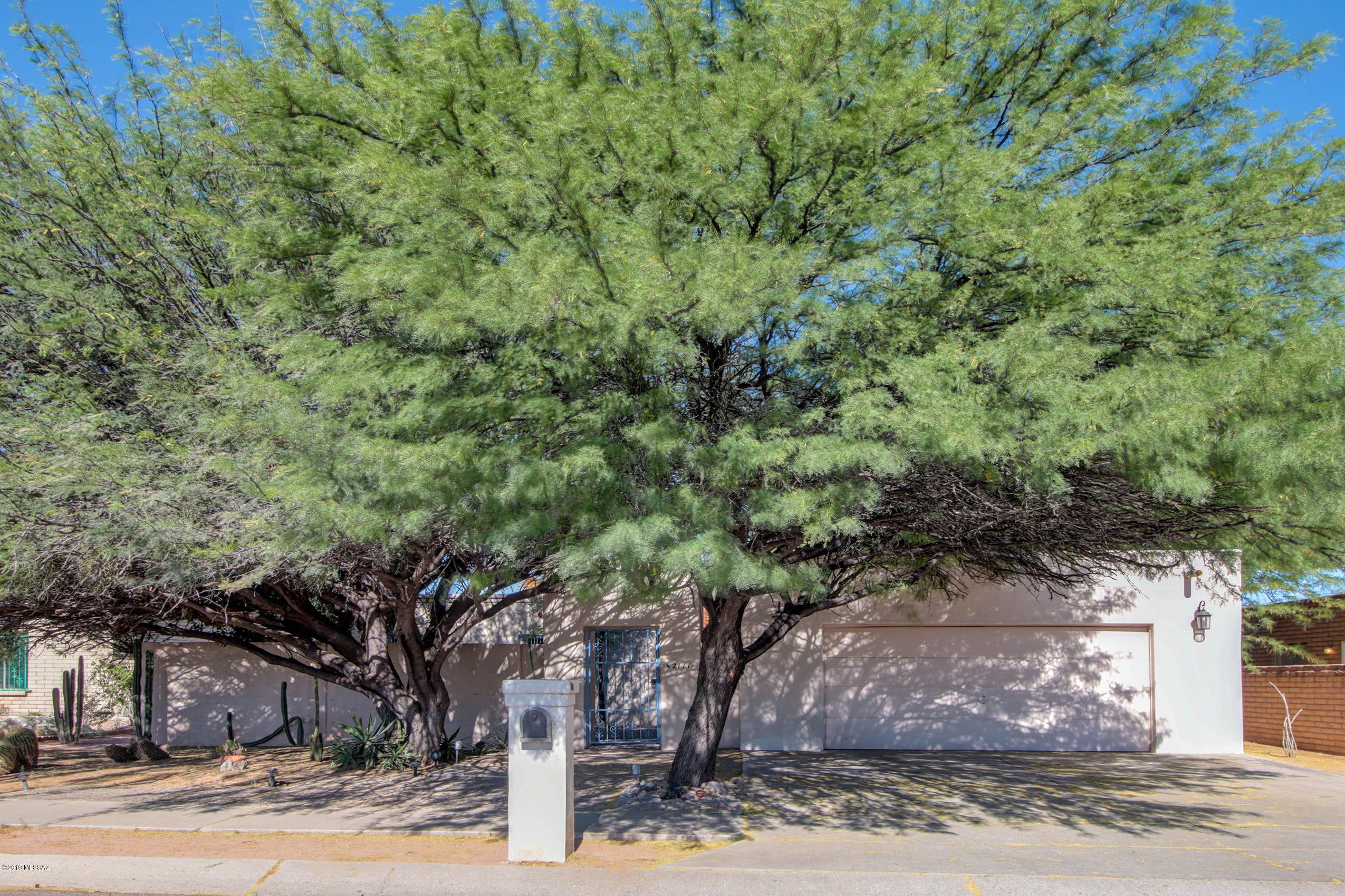 Tanque Verde Heights (1-36) - Residential Lease