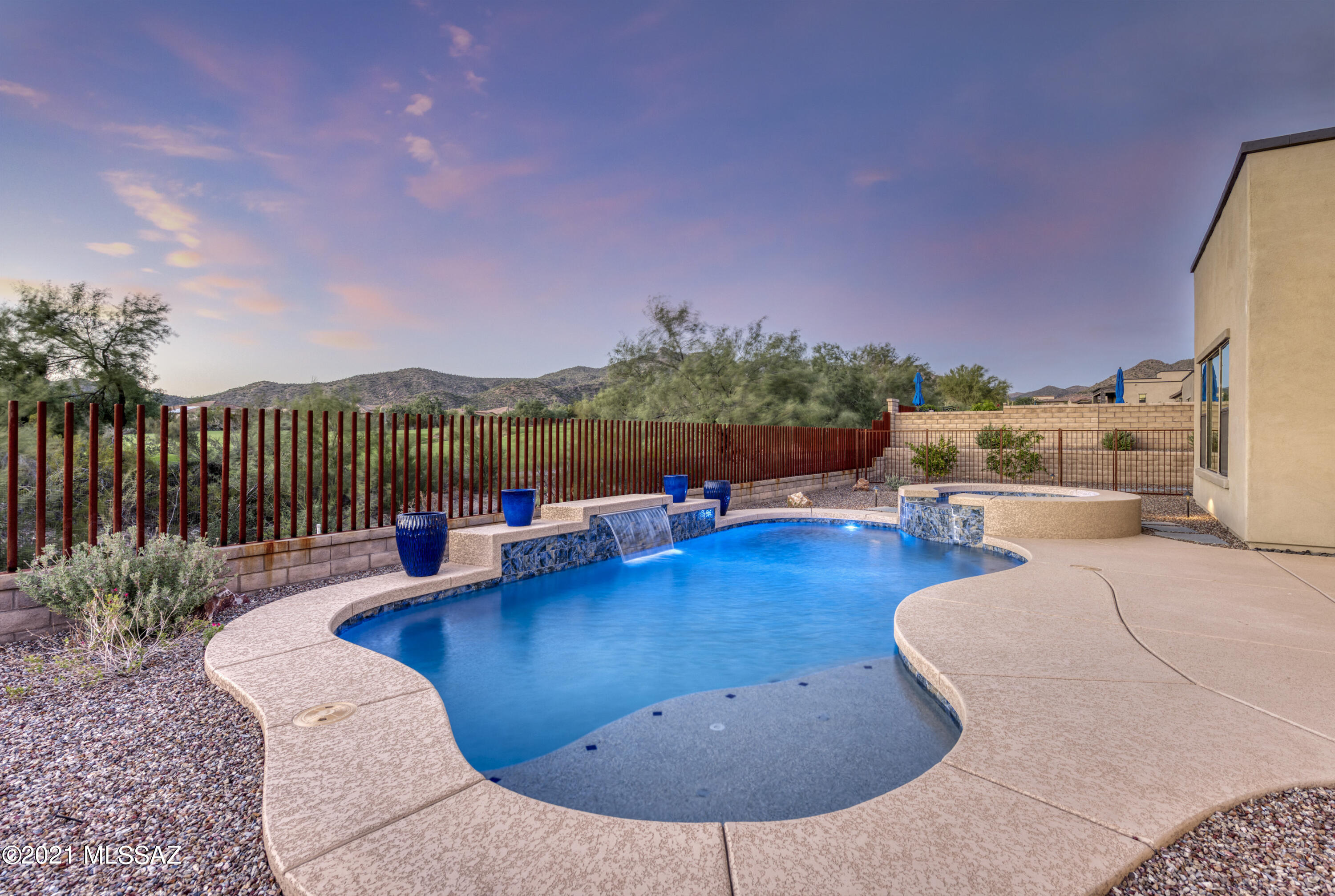 Los Saguaros At Dove Mountain SQ20121640199 - Residential