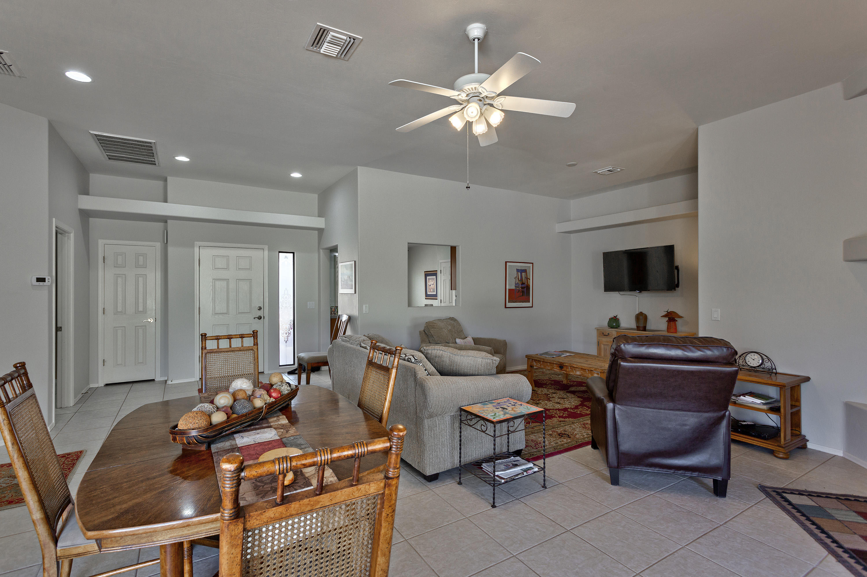 Green Valley Townhouses 4 - Residential