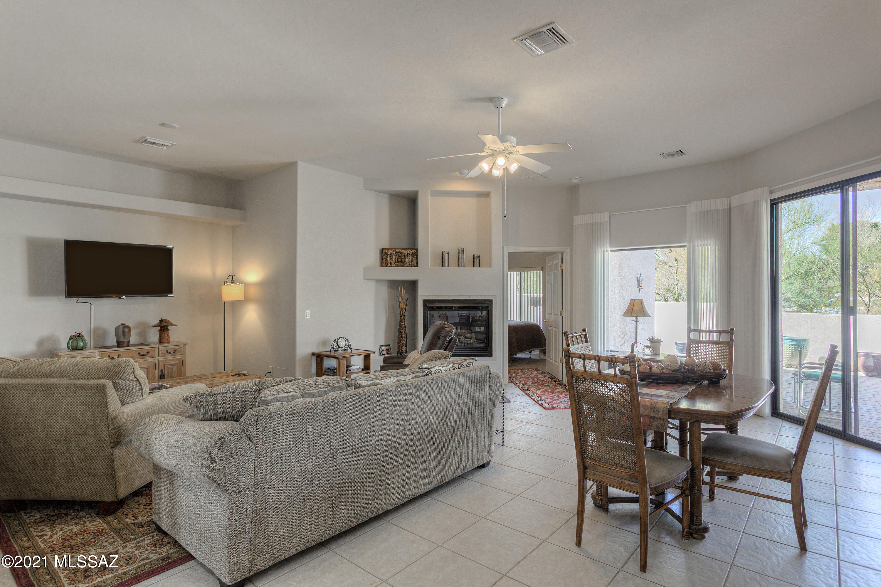 Green Valley Townhouses 4 - Residential