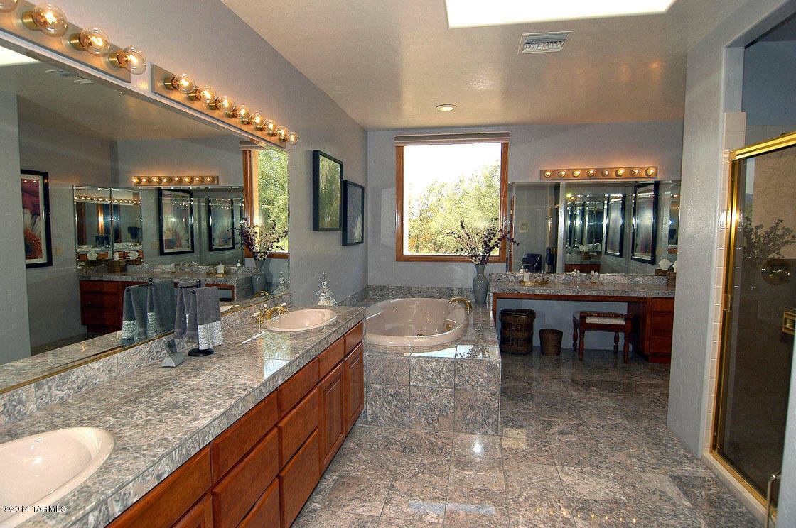 Catalina Foothills Est. NO. 10 (73-90, 119, 121, 123, 127-146) - Residential