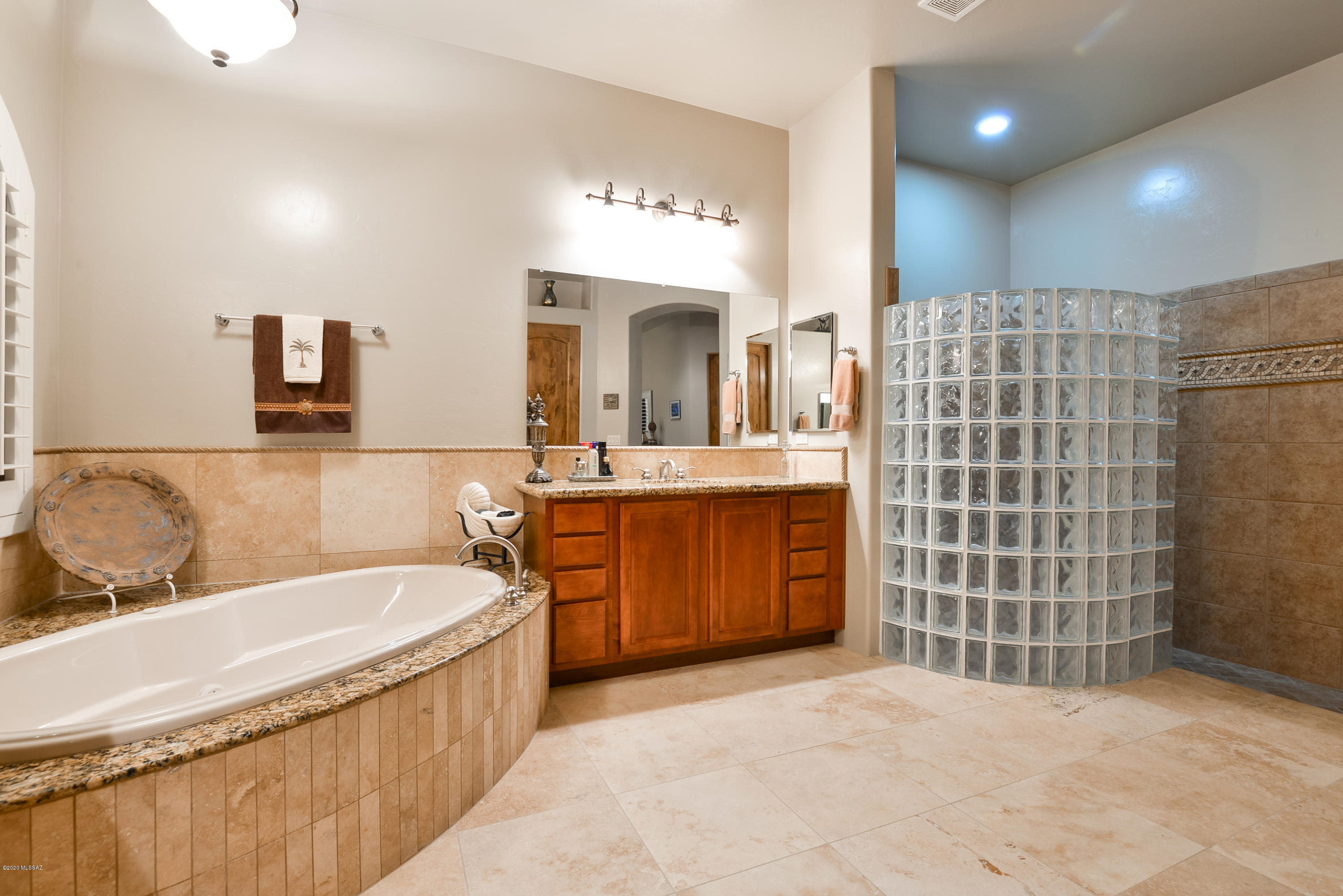 Dos Lagos at Dove Mountain (1-91) - Residential