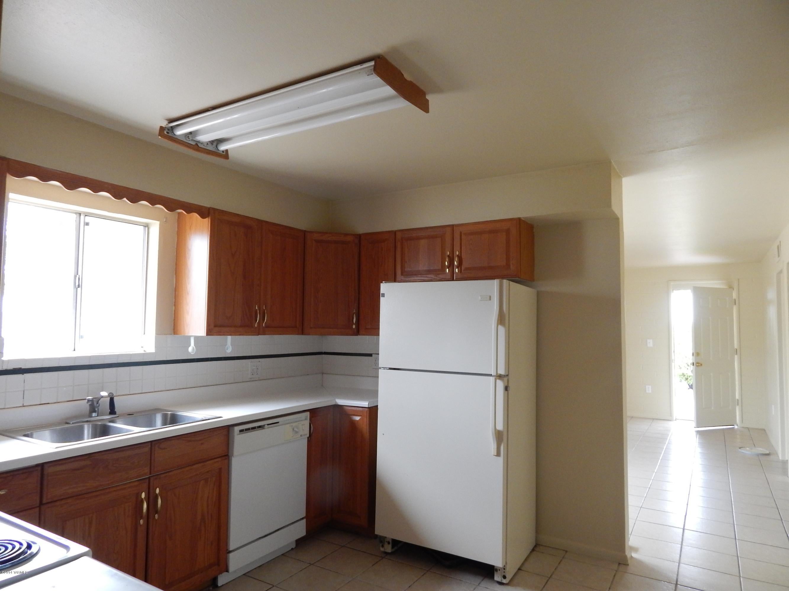 Oracle Village Estates - Residential Lease