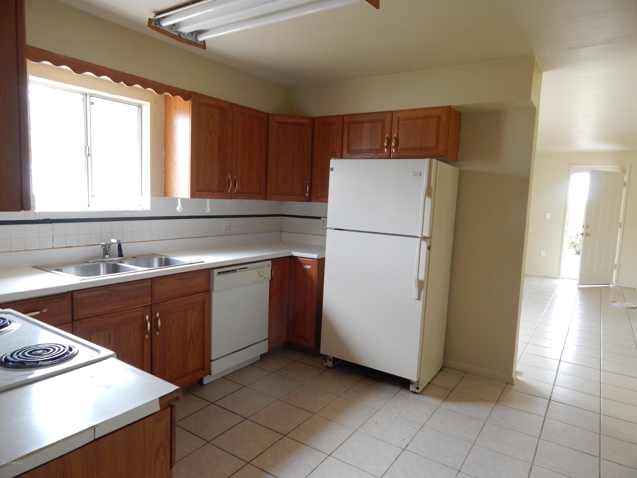Oracle Village Estates - Residential Lease