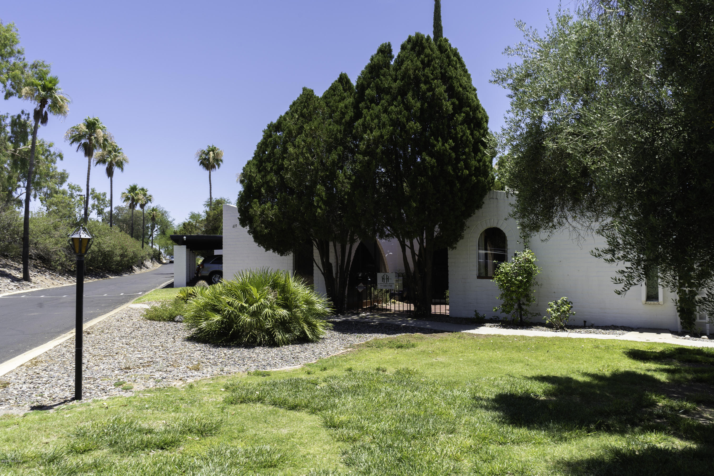 Las Lomitas (1) - Residential