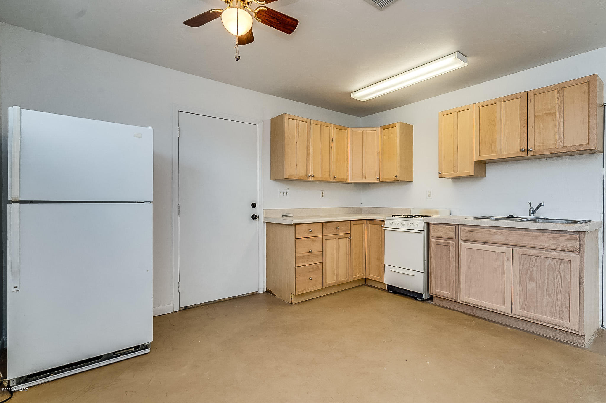 Del Monte Village - Residential