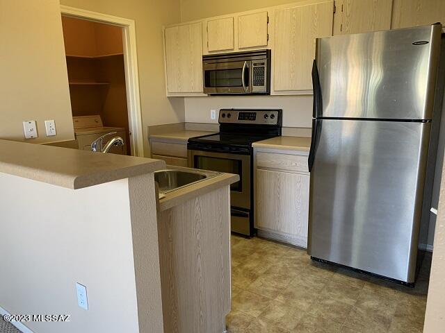 Sonterra at Williams Centre Condominium - Residential Lease