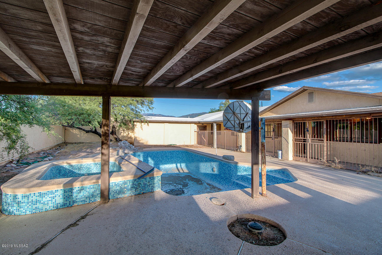 Bel Air Ranch Est - Residential