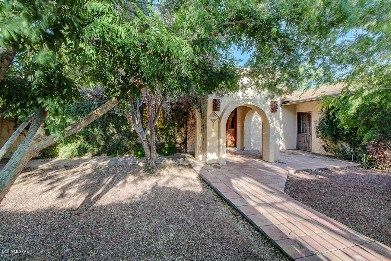 Bel Air Ranch Est - Residential