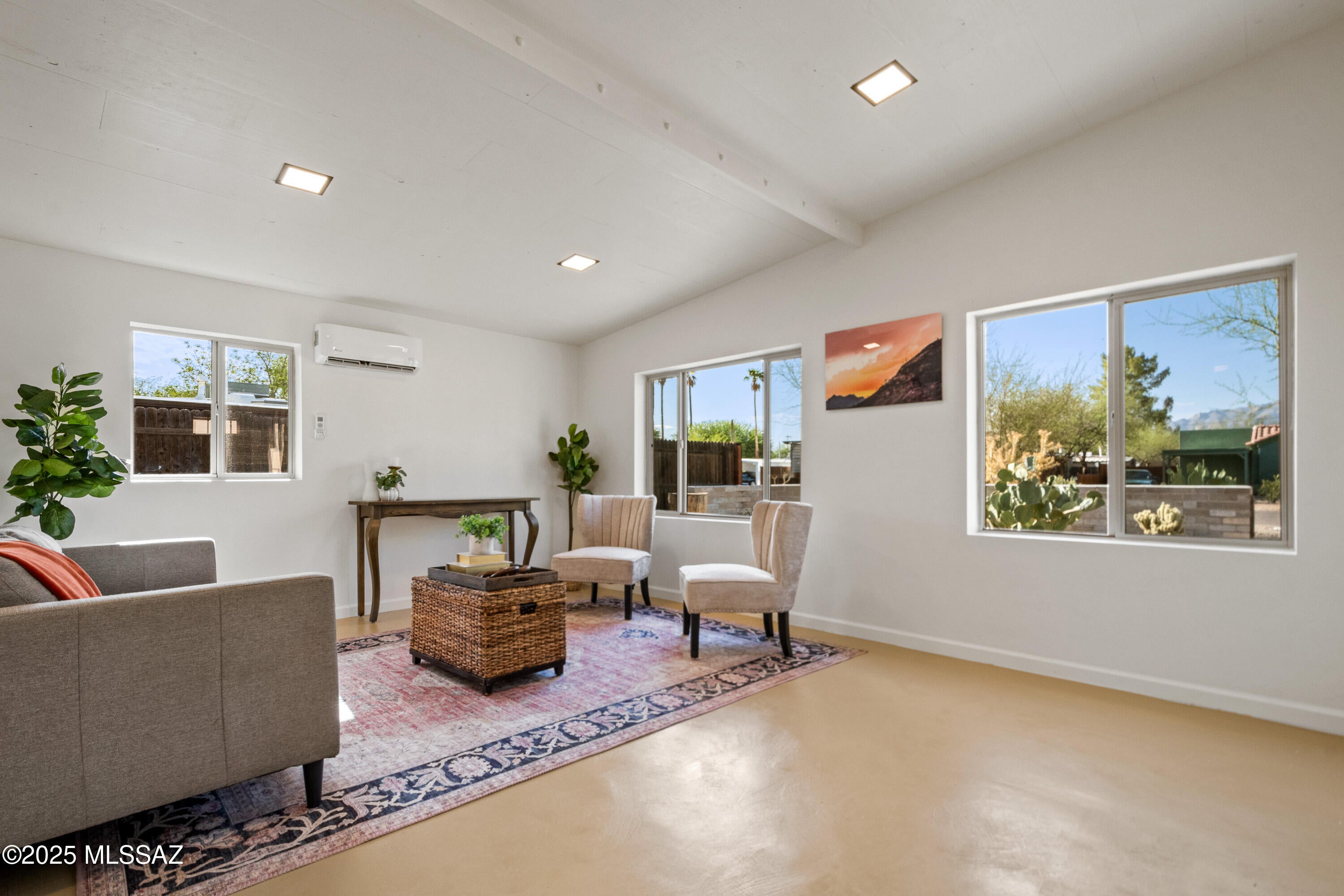 Paloma - Residential Lease