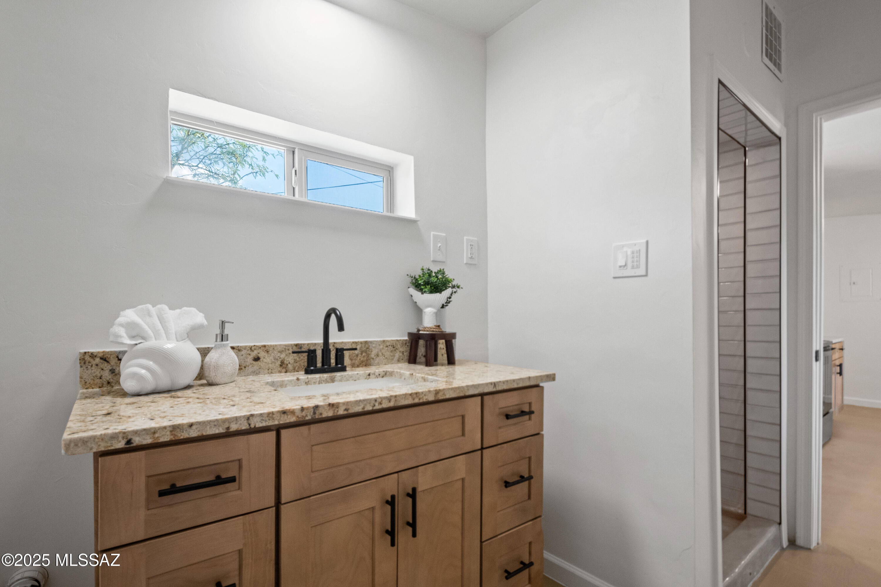 Paloma - Residential Lease