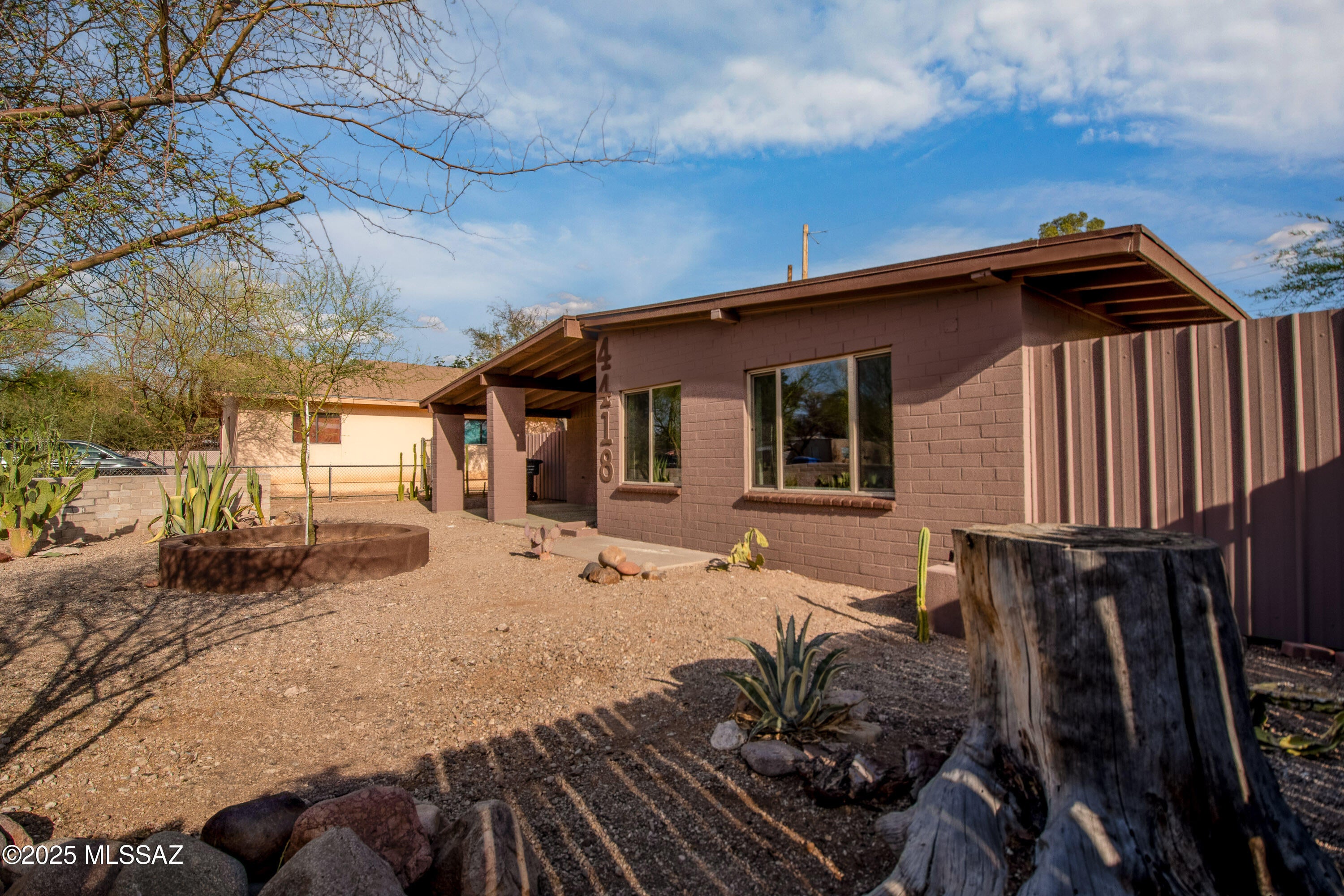 Paloma - Residential Lease