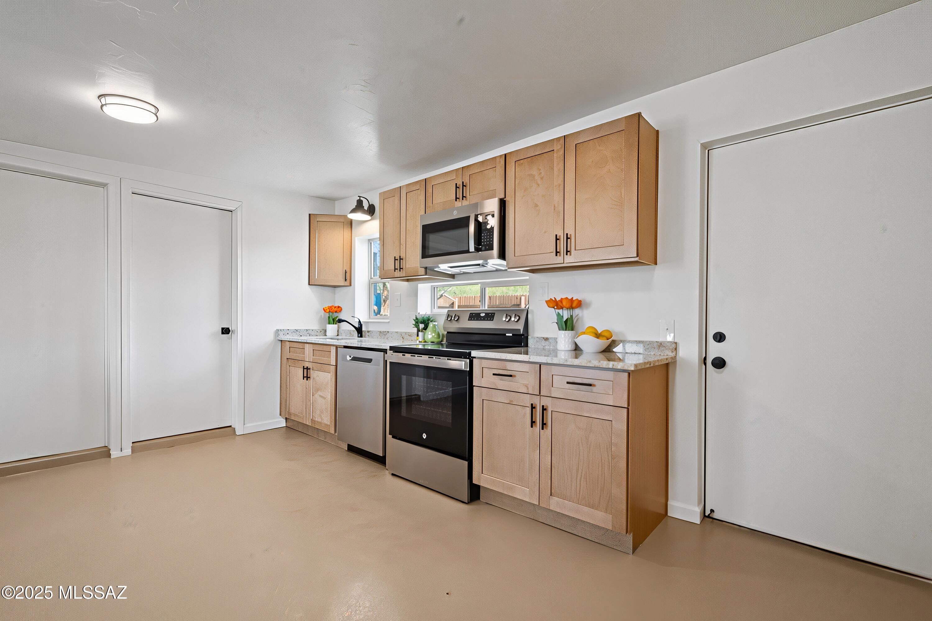 Paloma - Residential Lease